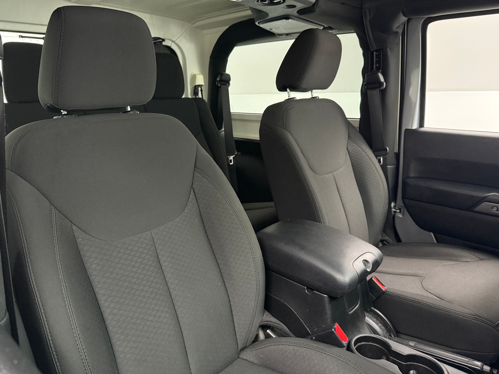 Thumbnail: 2017 Jeep Wrangler - 2