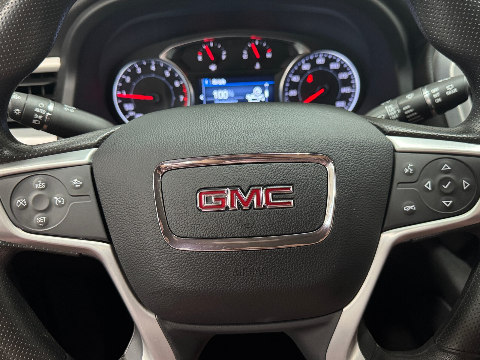 Thumbnail: 2023 GMC Acadia - 5