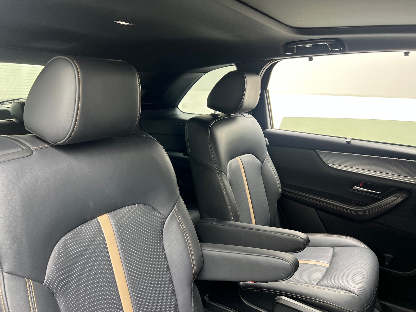 Thumbnail: 2024 Mazda CX-90 - 5
