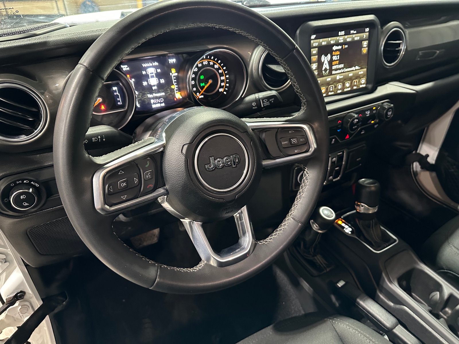 Thumbnail: 2023 Jeep Gladiator - 5