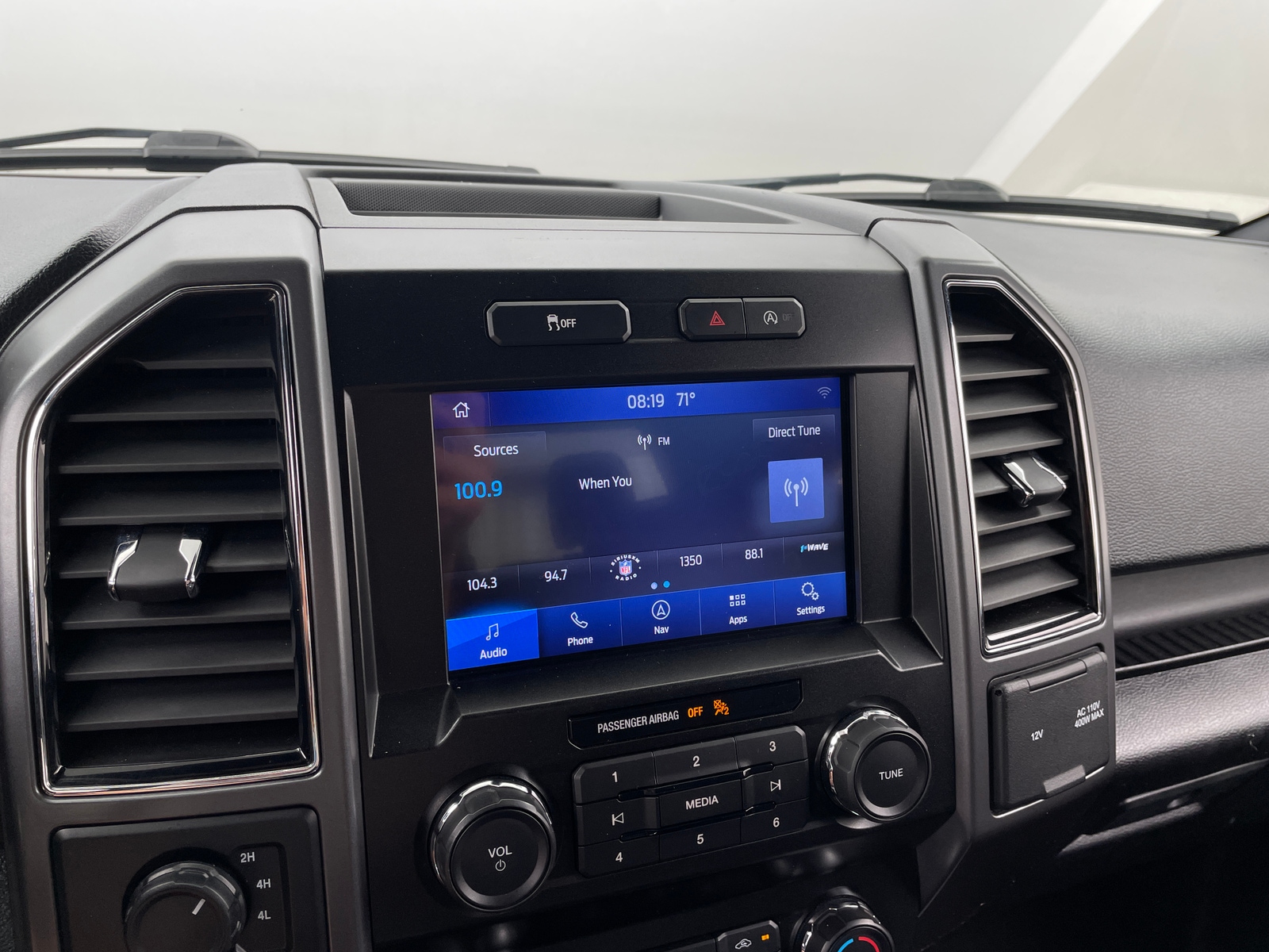Thumbnail: 2020 Ford Econoline - 4