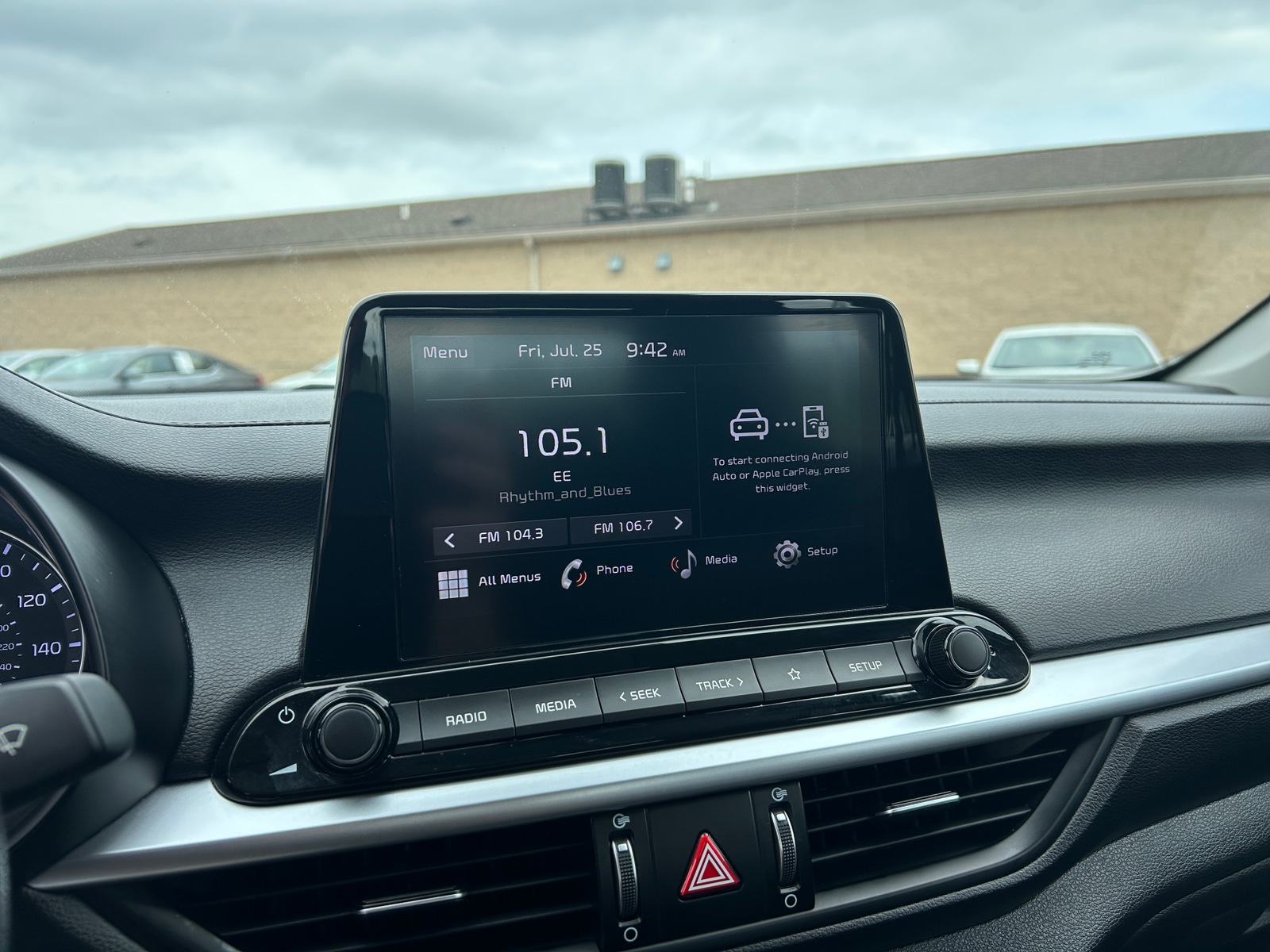 Thumbnail: 2024 Kia Forte - 4