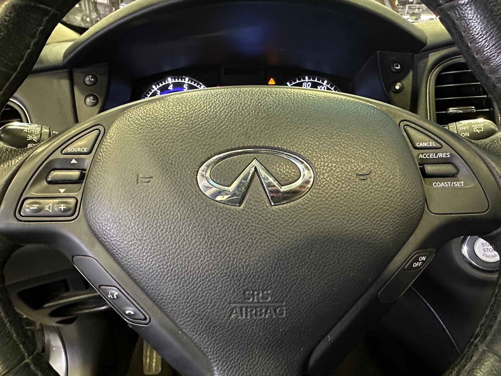 Thumbnail: 2017 INFINITI QX50 - 4