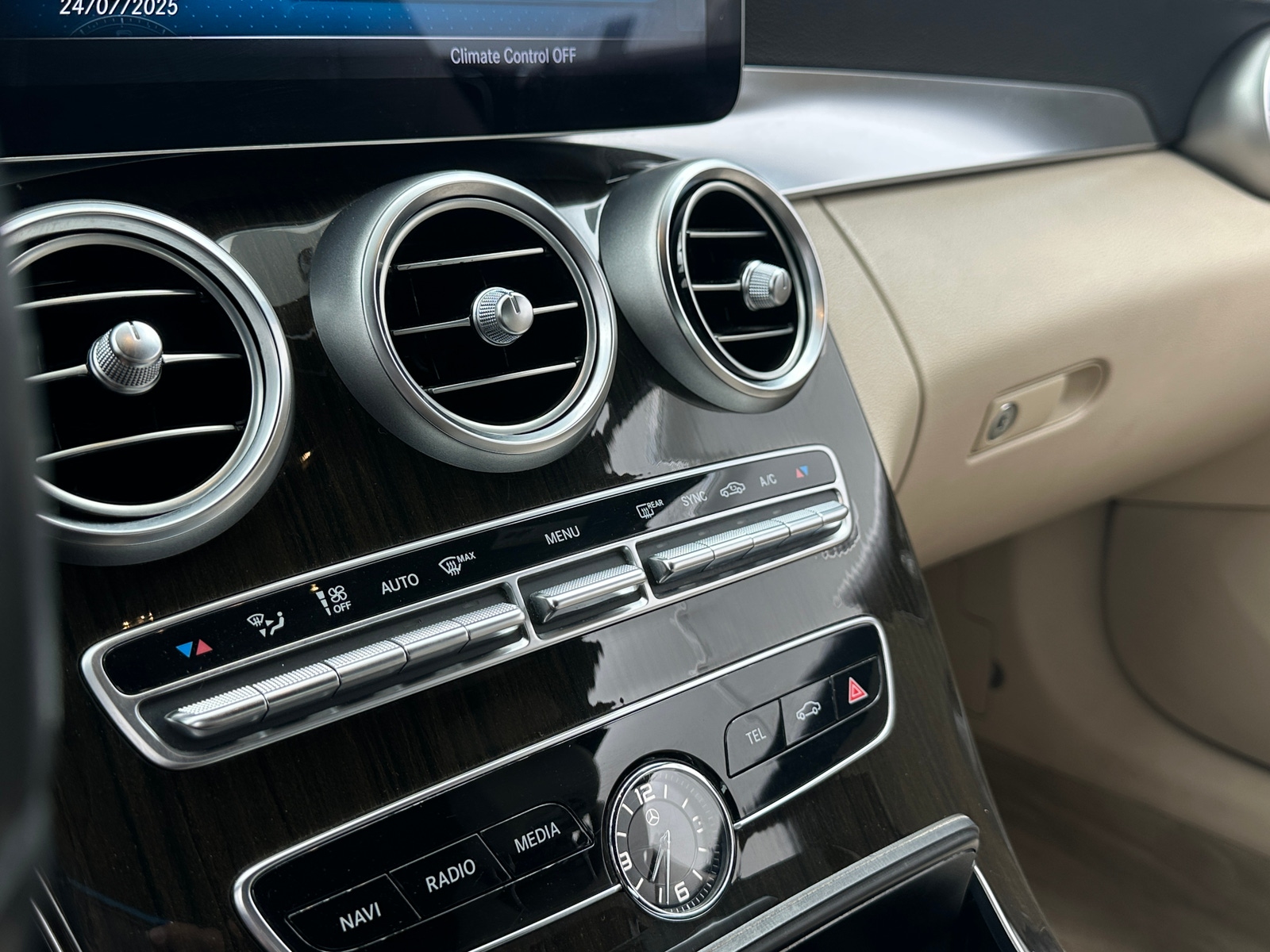 Thumbnail: 2021 Mercedes-Benz C-Class - 3