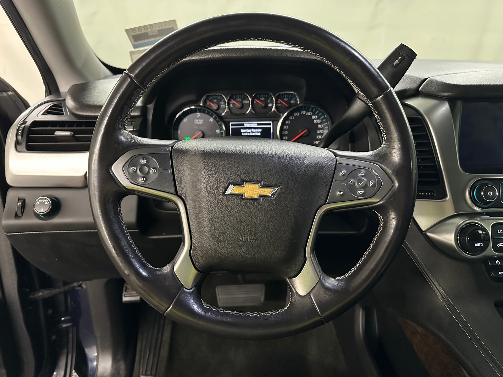 Thumbnail: 2018 Chevrolet Suburban - 5