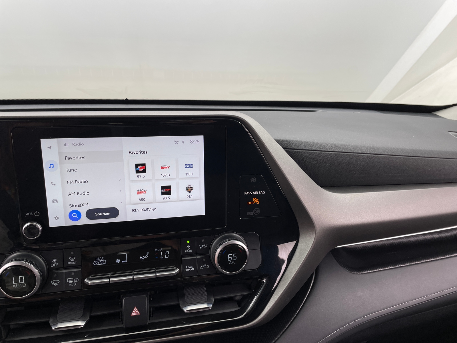 Thumbnail: 2023 Toyota Highlander - 4