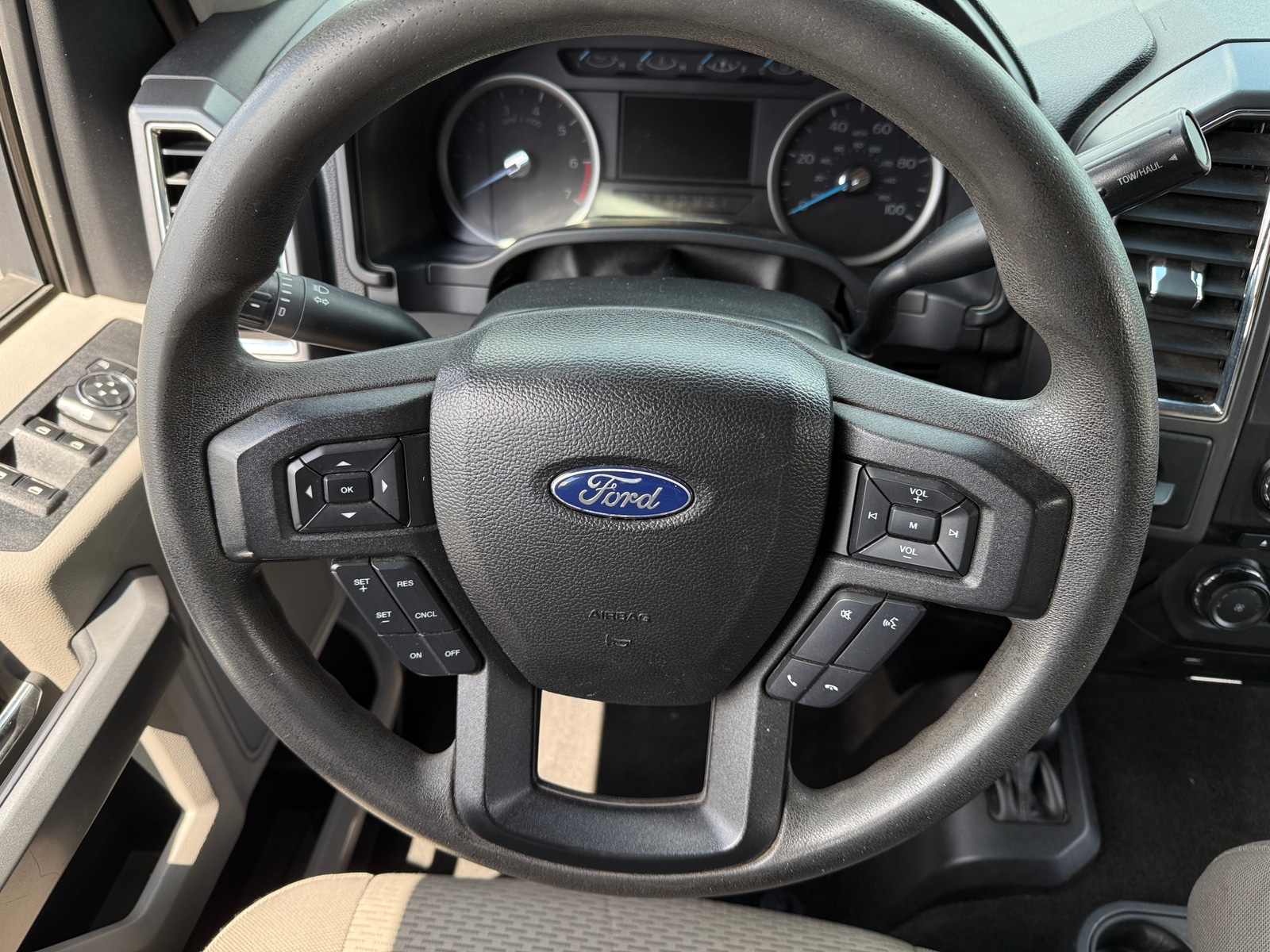 Thumbnail: 2017 Ford Econoline - 5