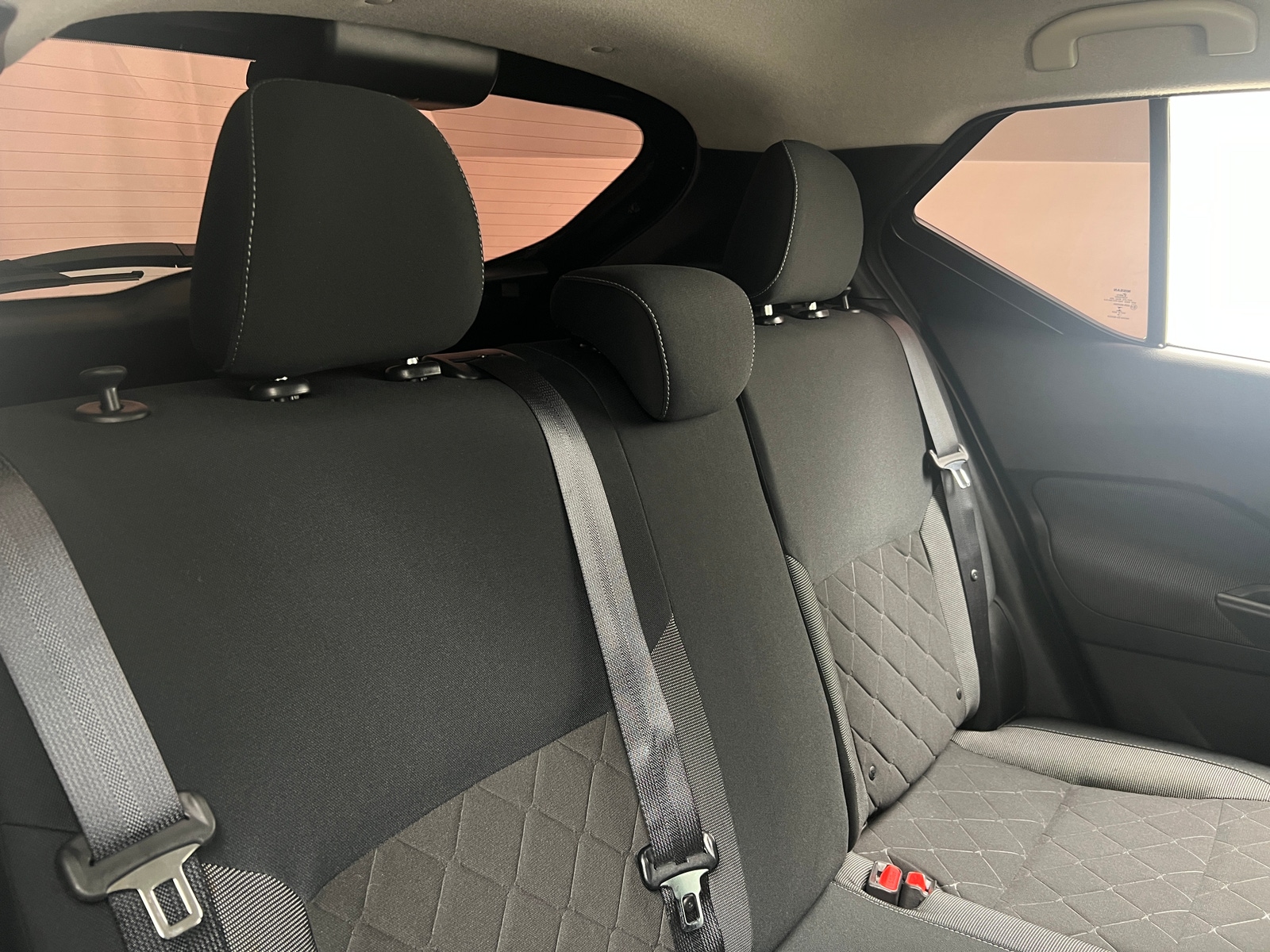 Thumbnail: 2018 Nissan Kicks - 6