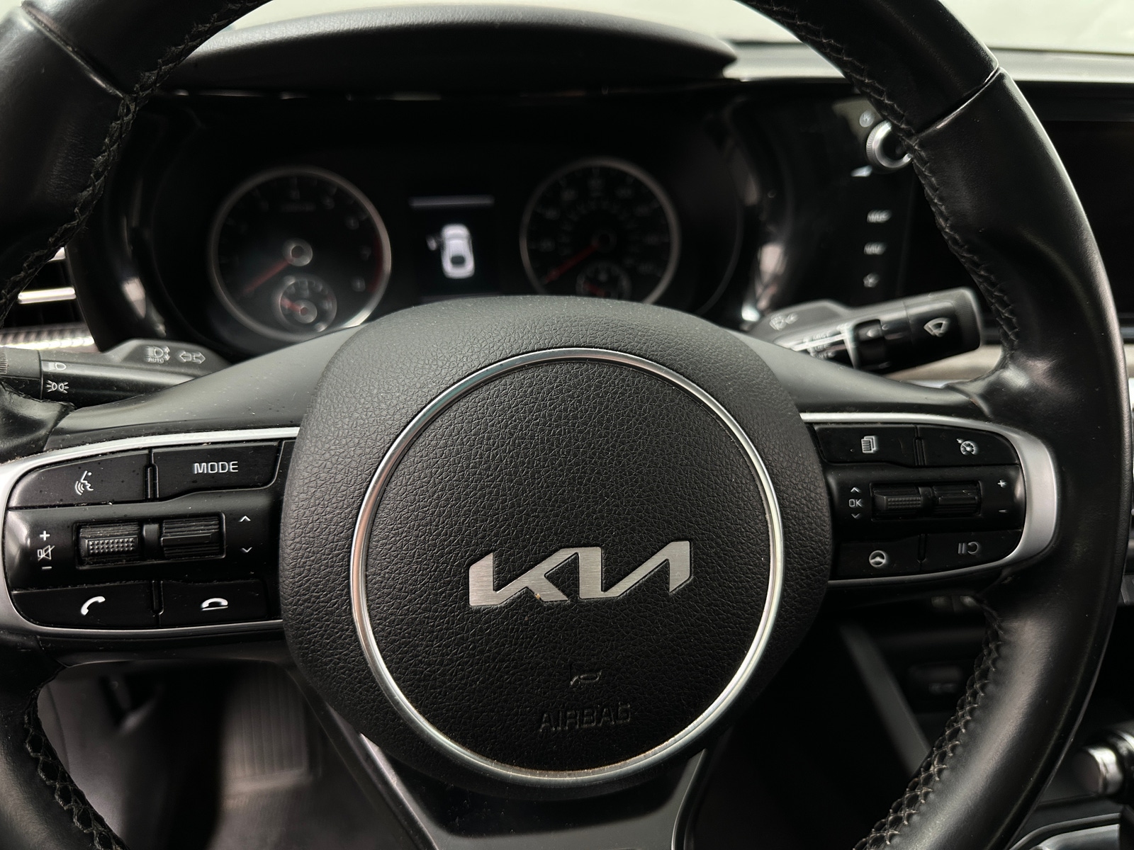 Thumbnail: 2022 Kia K5 - 4