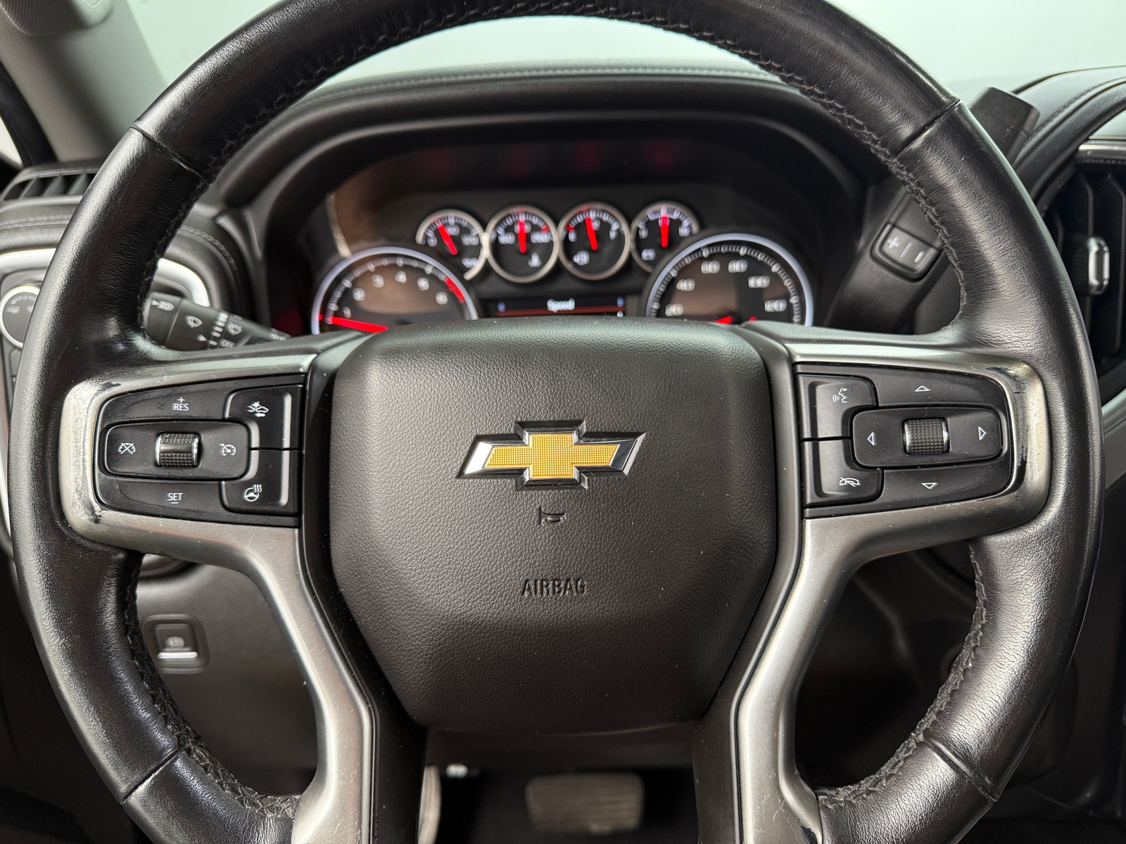 Thumbnail: 2020 Chevrolet Silverado 1500 - 4
