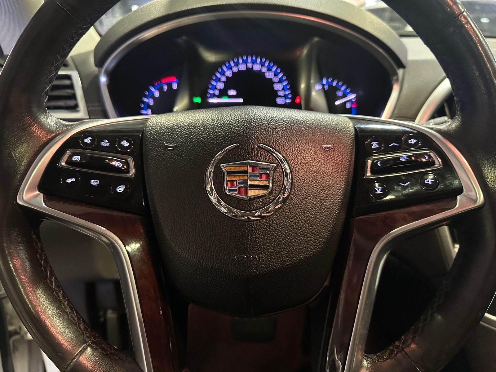 Thumbnail: 2015 Cadillac SRX - 4