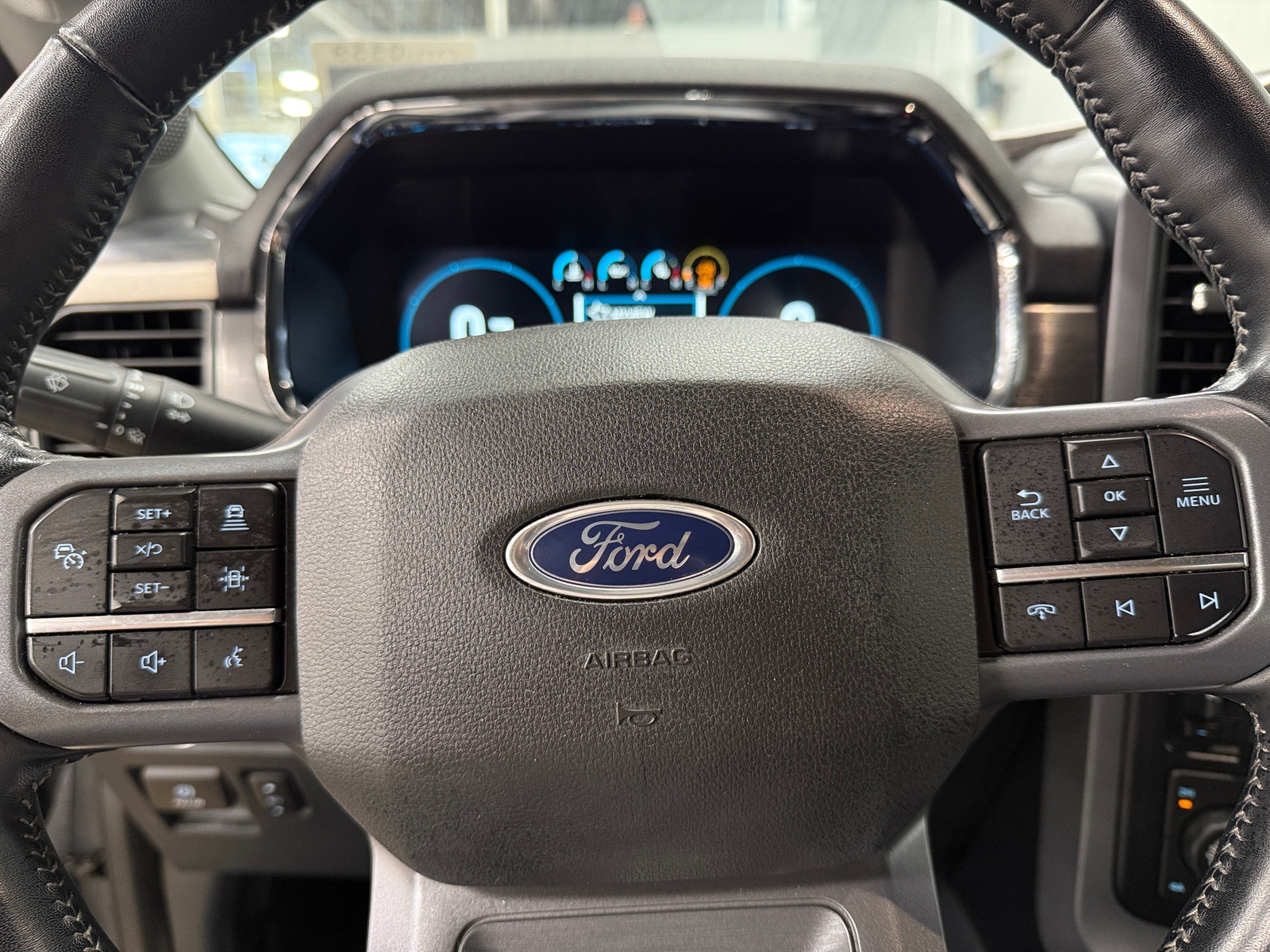 Thumbnail: 2023 Ford Econoline - 4