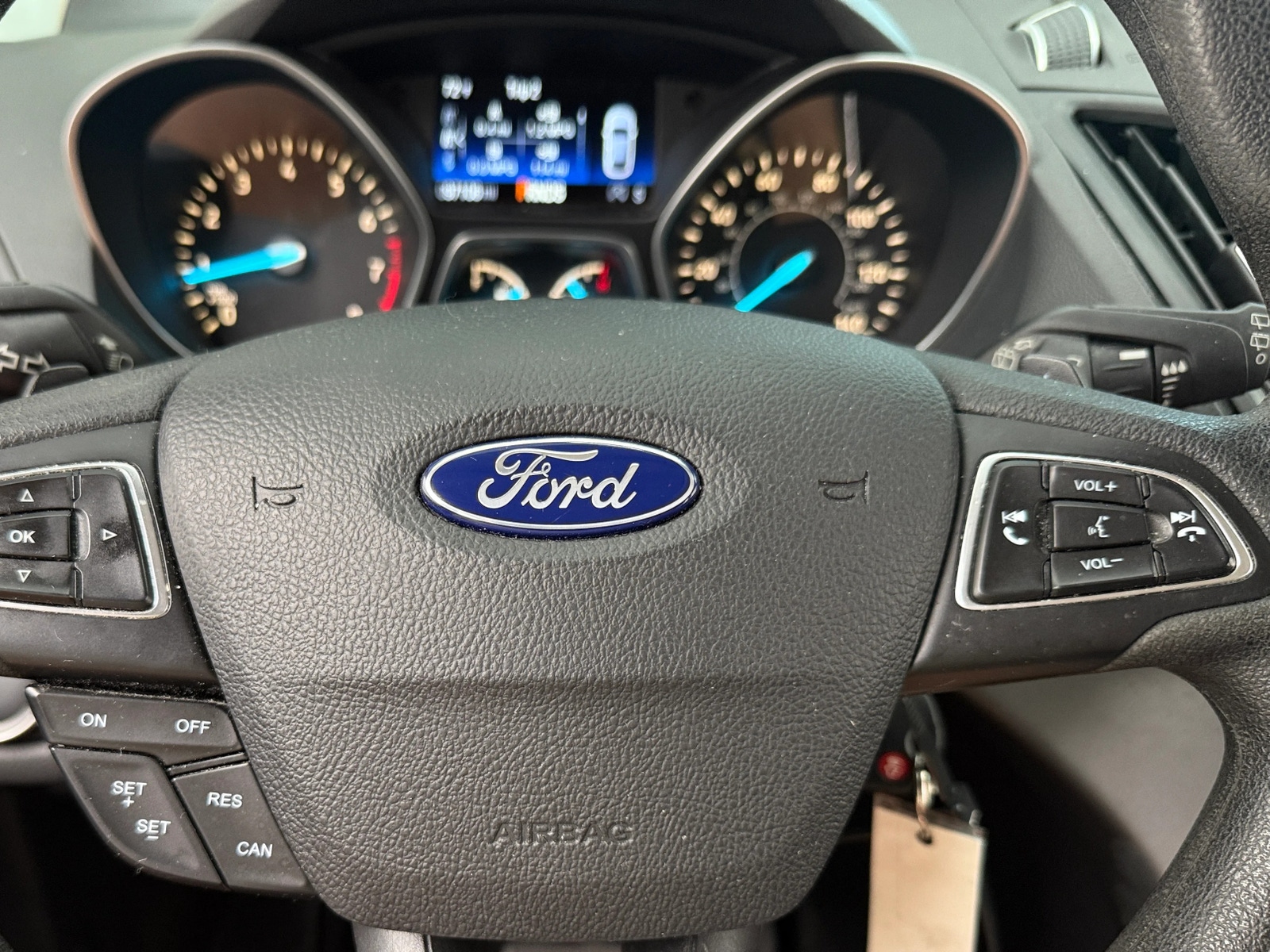 Thumbnail: 2017 Ford Escape - 5