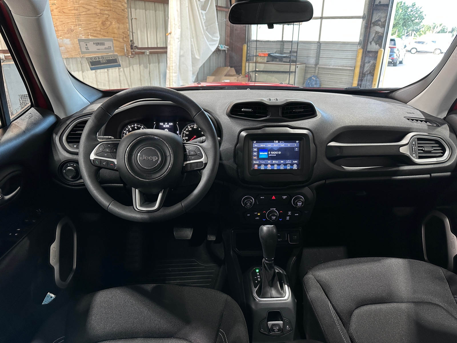 Thumbnail: 2020 Jeep Renegade - 3