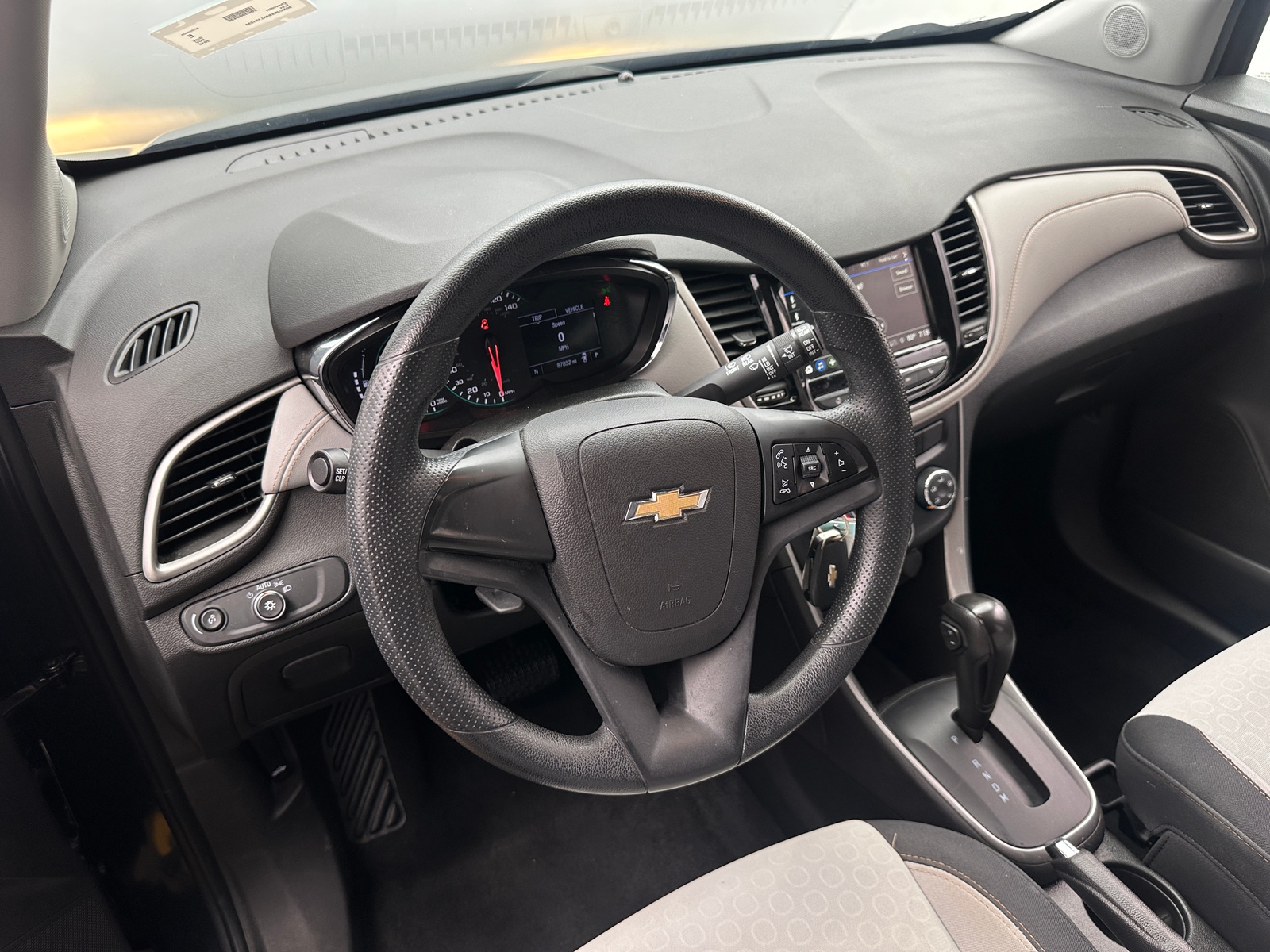 Thumbnail: 2019 Chevrolet Trax - 3