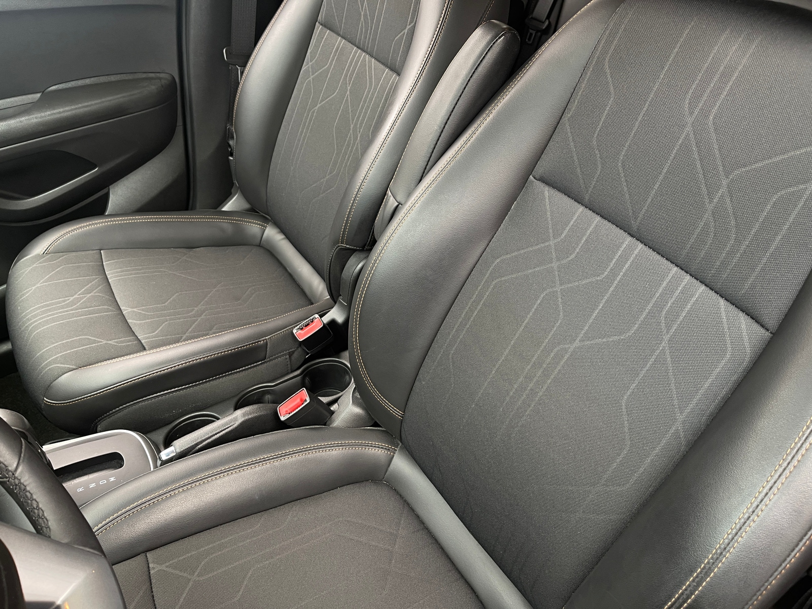 Thumbnail: 2021 Chevrolet Trax - 2