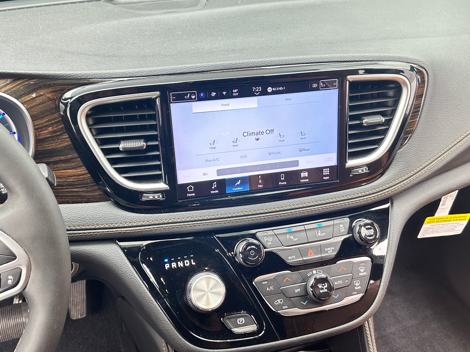 Thumbnail: 2022 Chrysler Pacifica - 2