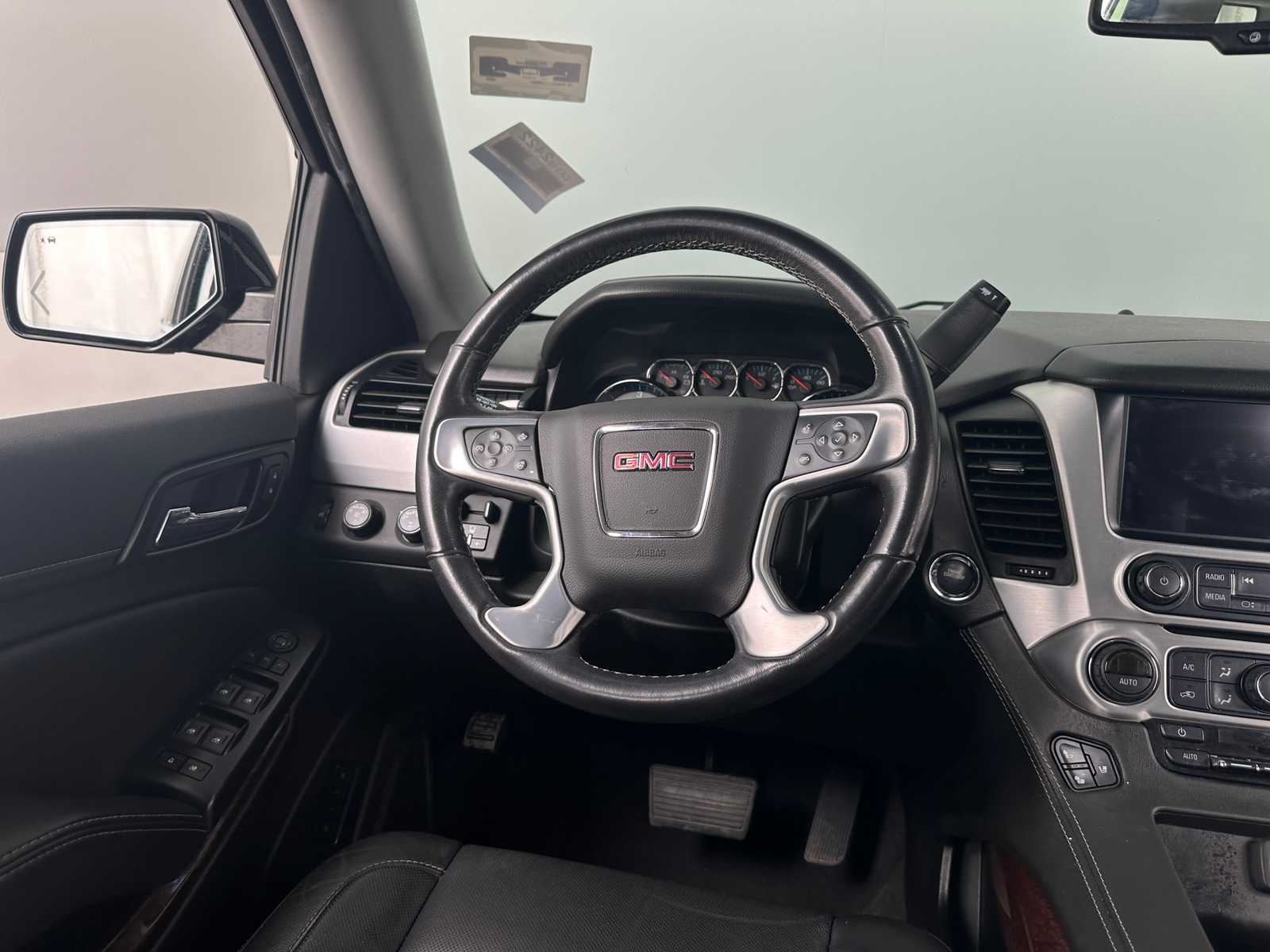 Thumbnail: 2020 GMC Yukon - 4