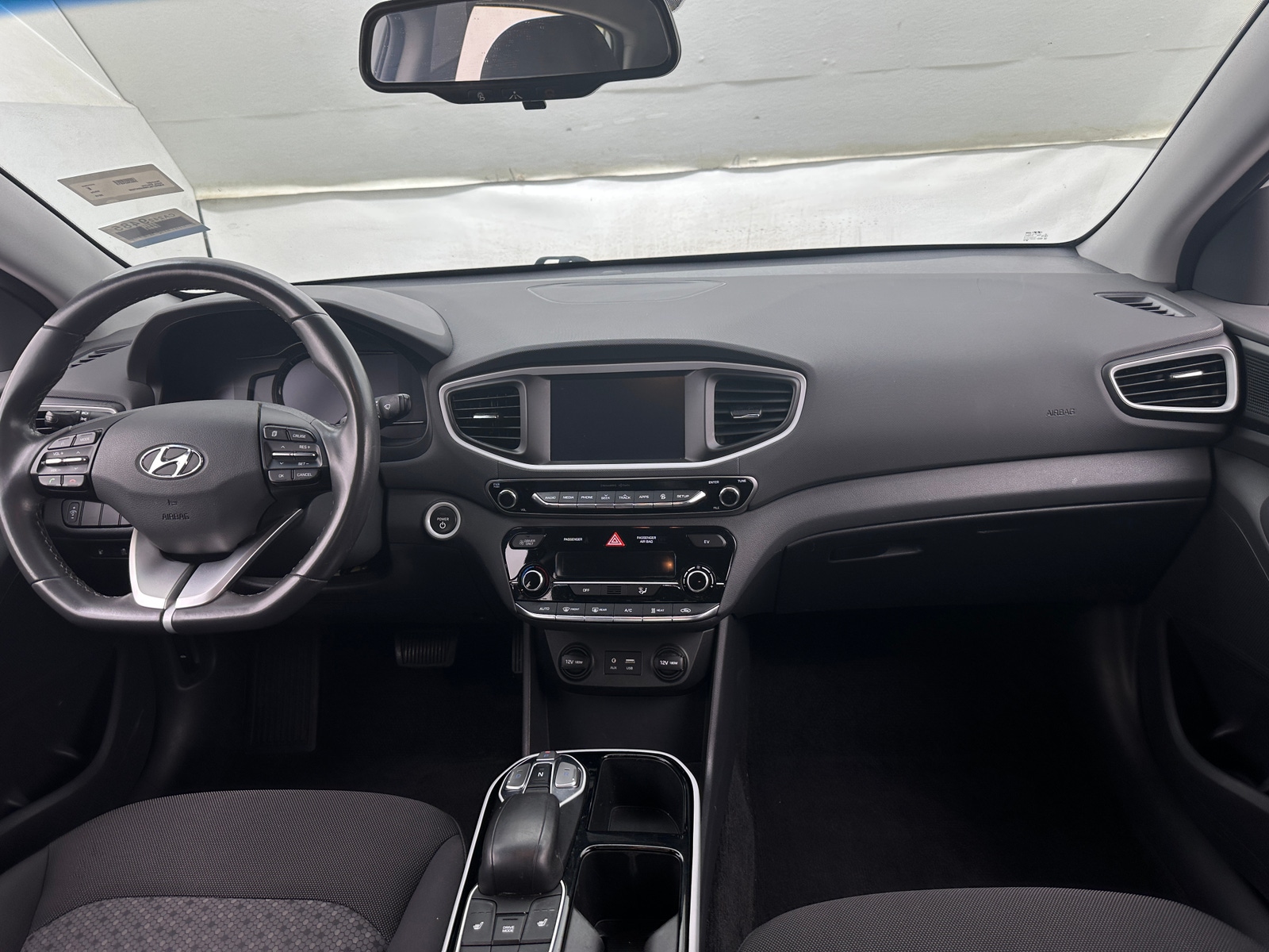 Thumbnail: 2019 Hyundai Ioniq - 3