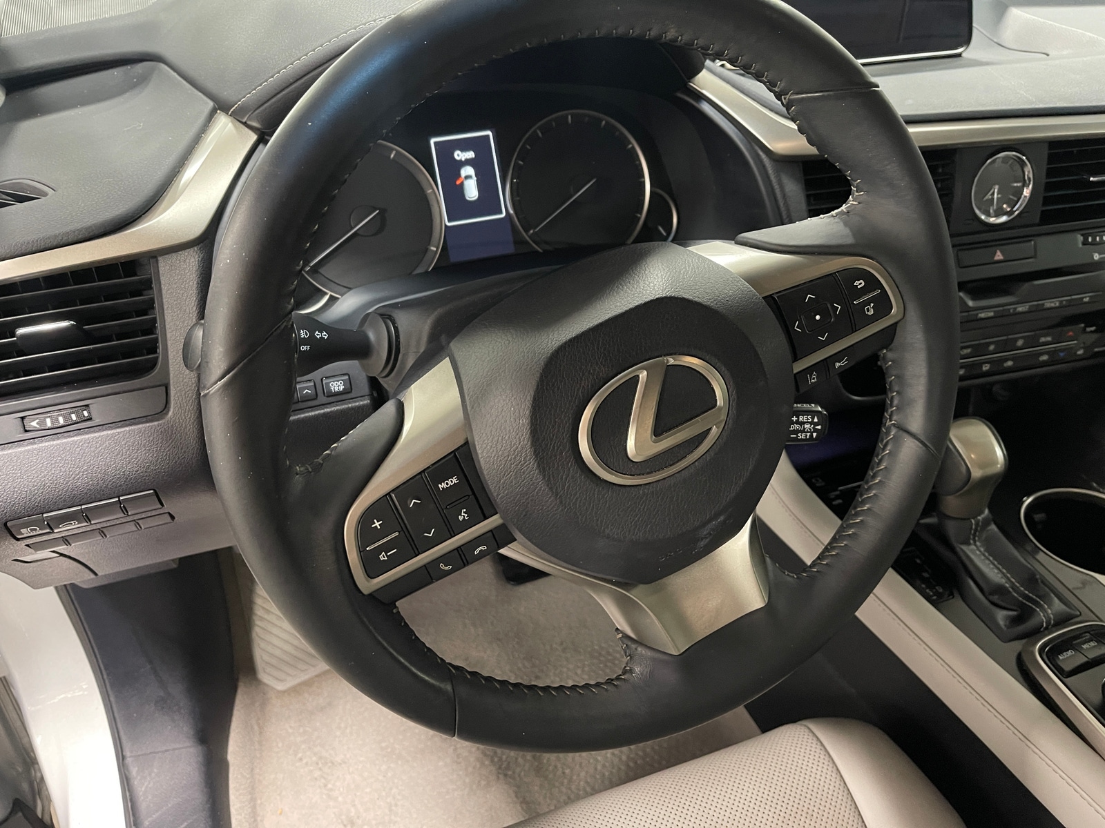 Thumbnail: 2018 Lexus RX - 5