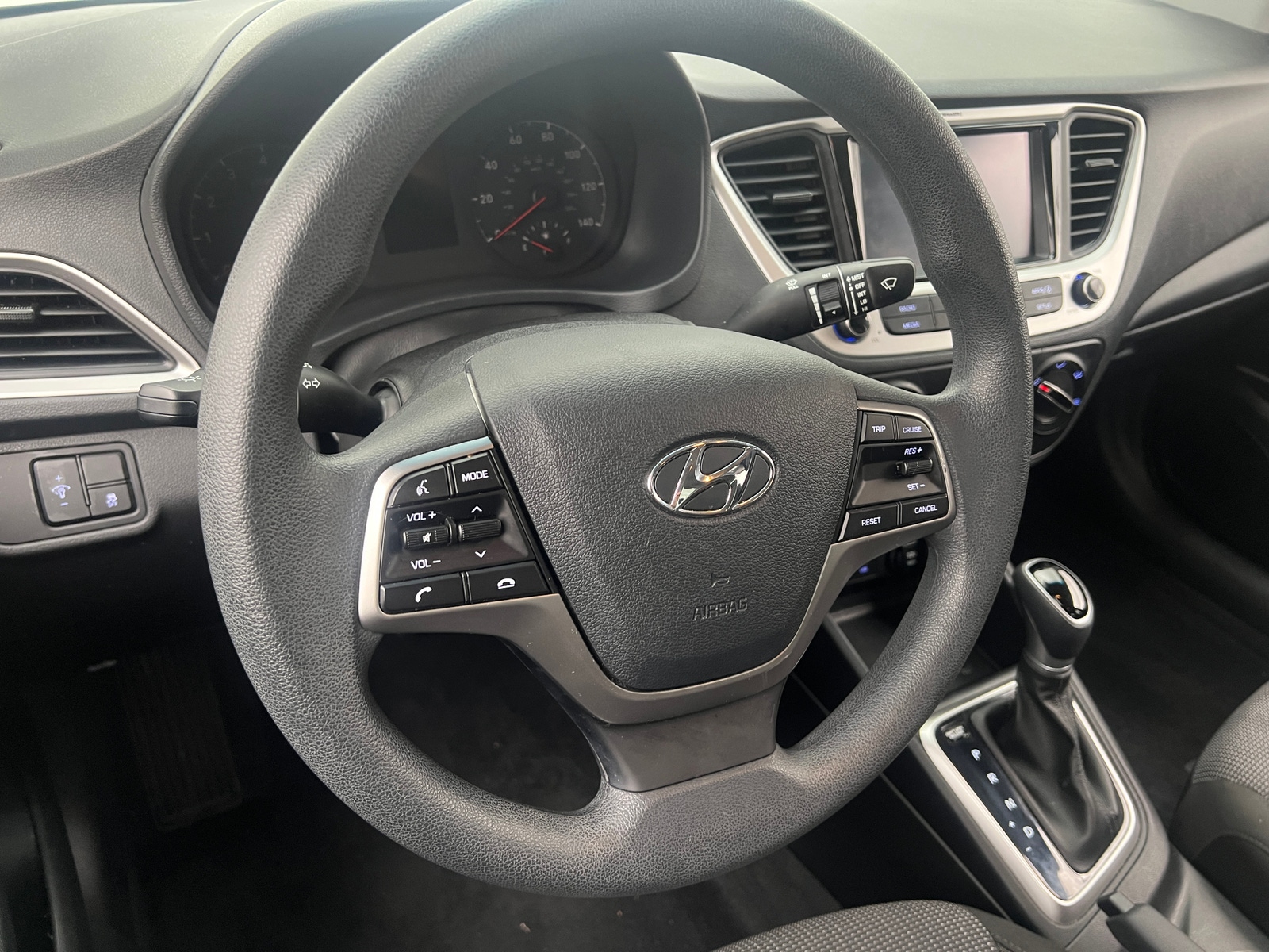 Thumbnail: 2022 Hyundai Accent - 5