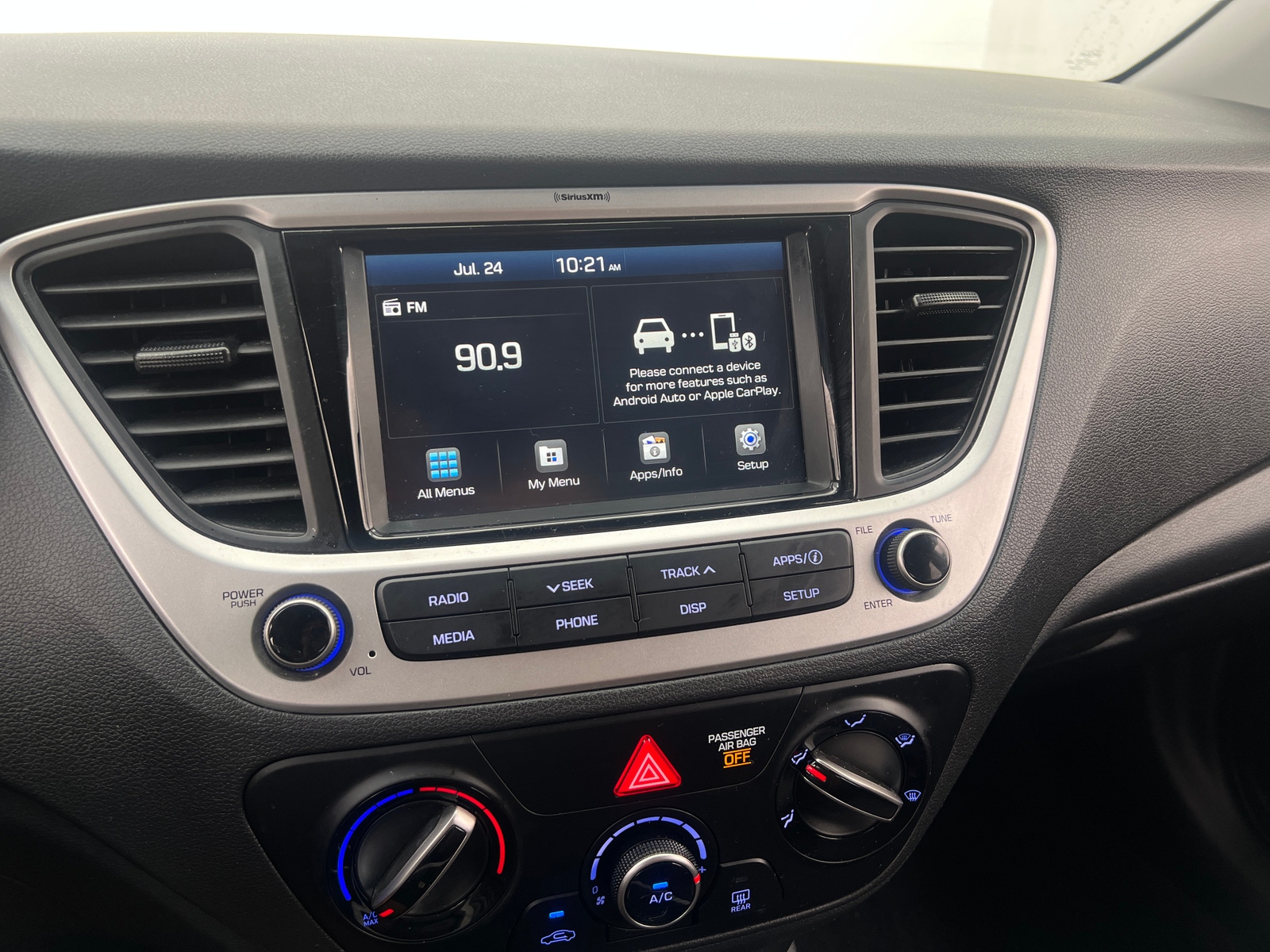 Thumbnail: 2022 Hyundai Accent - 4