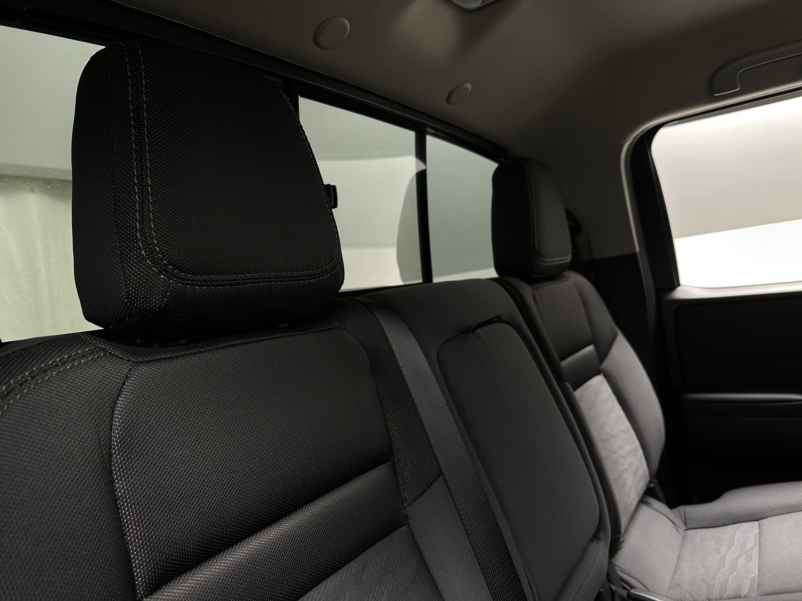 Thumbnail: 2022 Nissan Frontier - 6