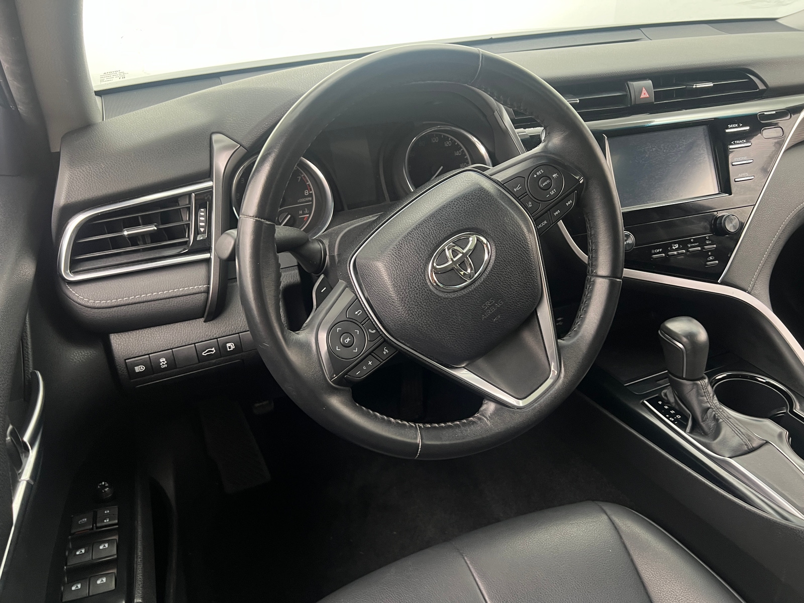 Thumbnail: 2018 Toyota Camry - 5