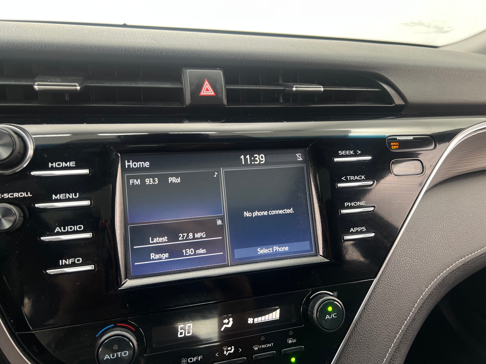 Thumbnail: 2018 Toyota Camry - 4