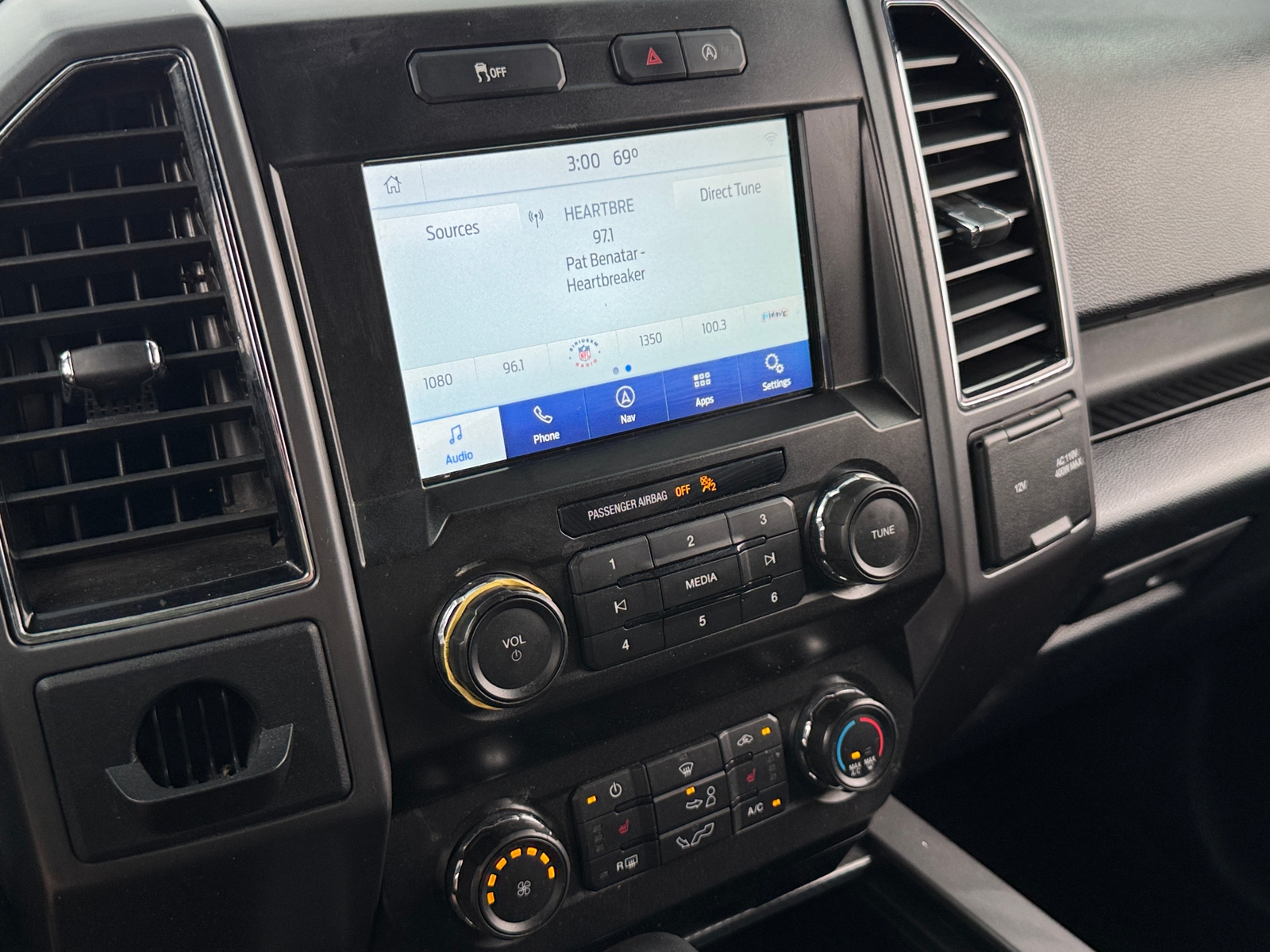 Thumbnail: 2020 Ford Econoline - 4