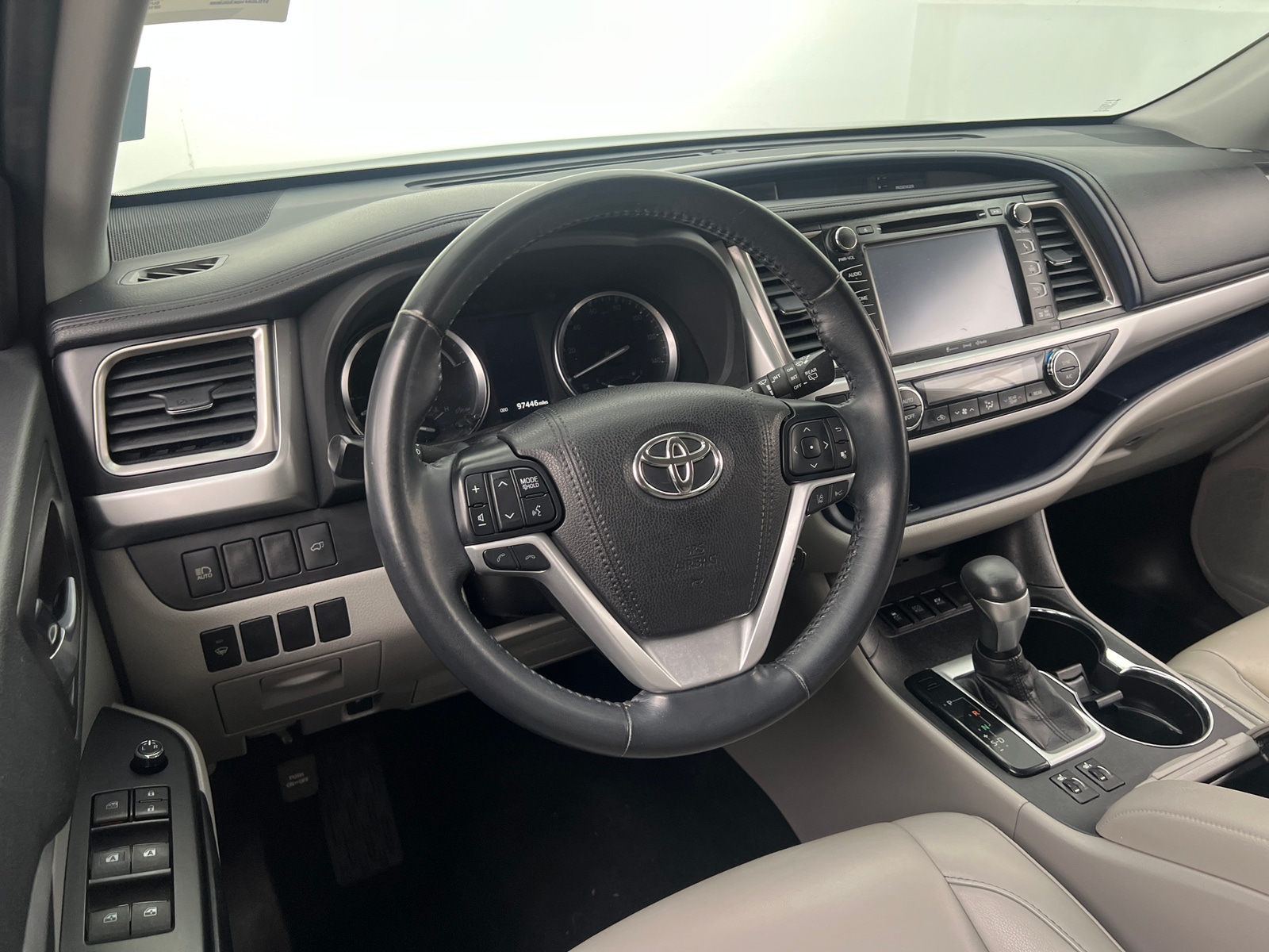 Thumbnail: 2019 Toyota Highlander - 4