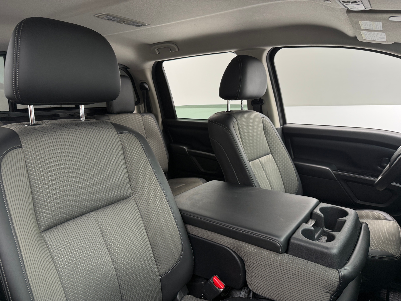 Thumbnail: 2017 Nissan Titan - 2