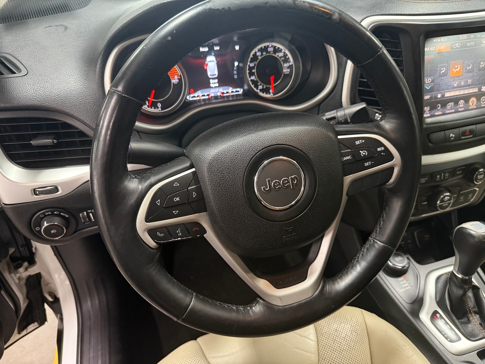 Thumbnail: 2016 Jeep Cherokee - 4