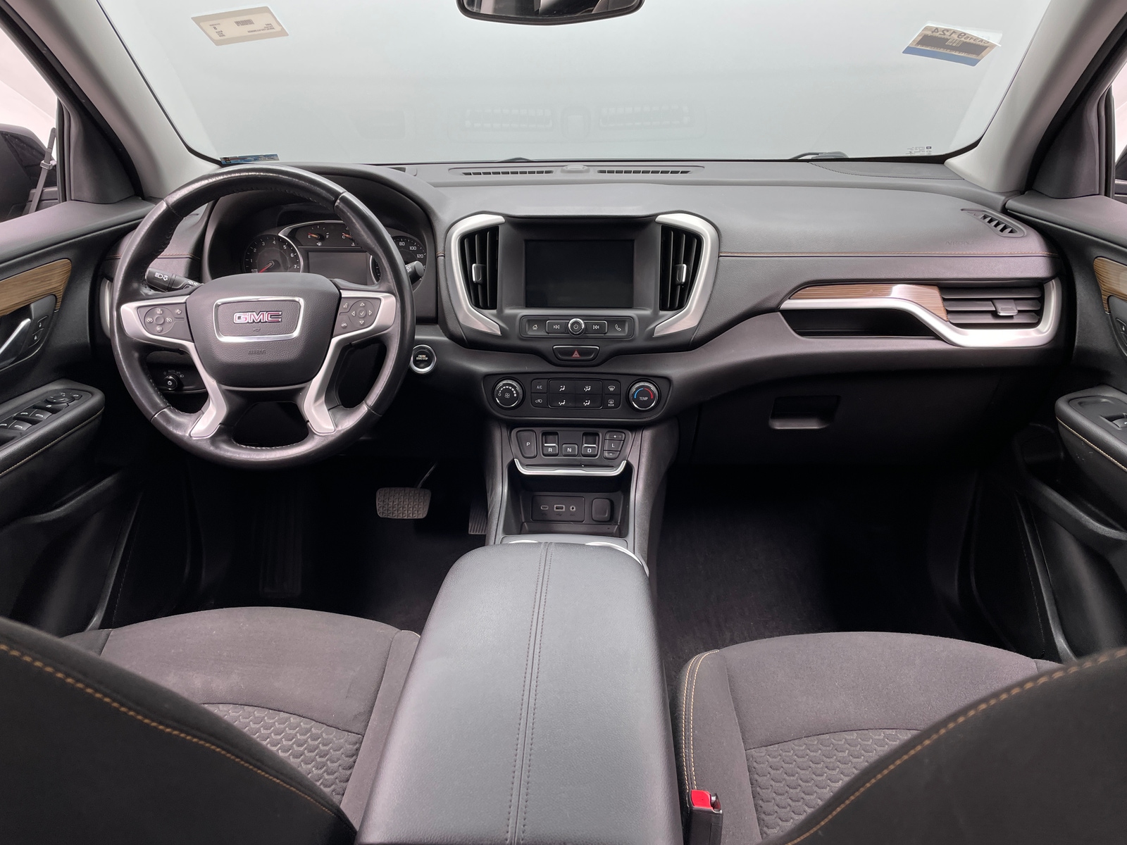 Thumbnail: 2020 GMC Terrain - 3