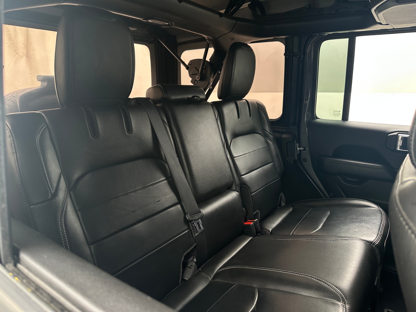 Thumbnail: 2023 Jeep Wrangler - 6