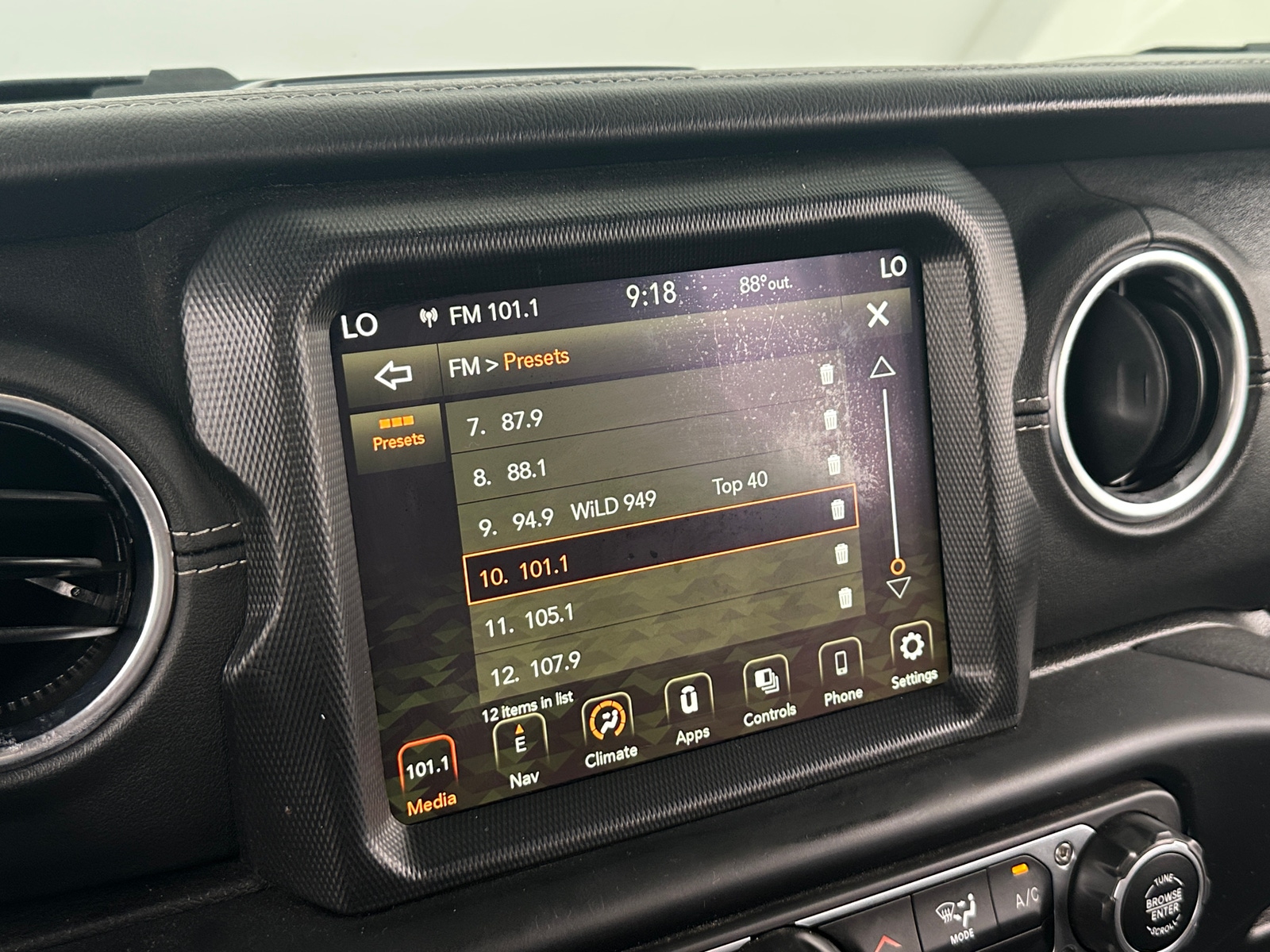 Thumbnail: 2023 Jeep Wrangler - 4