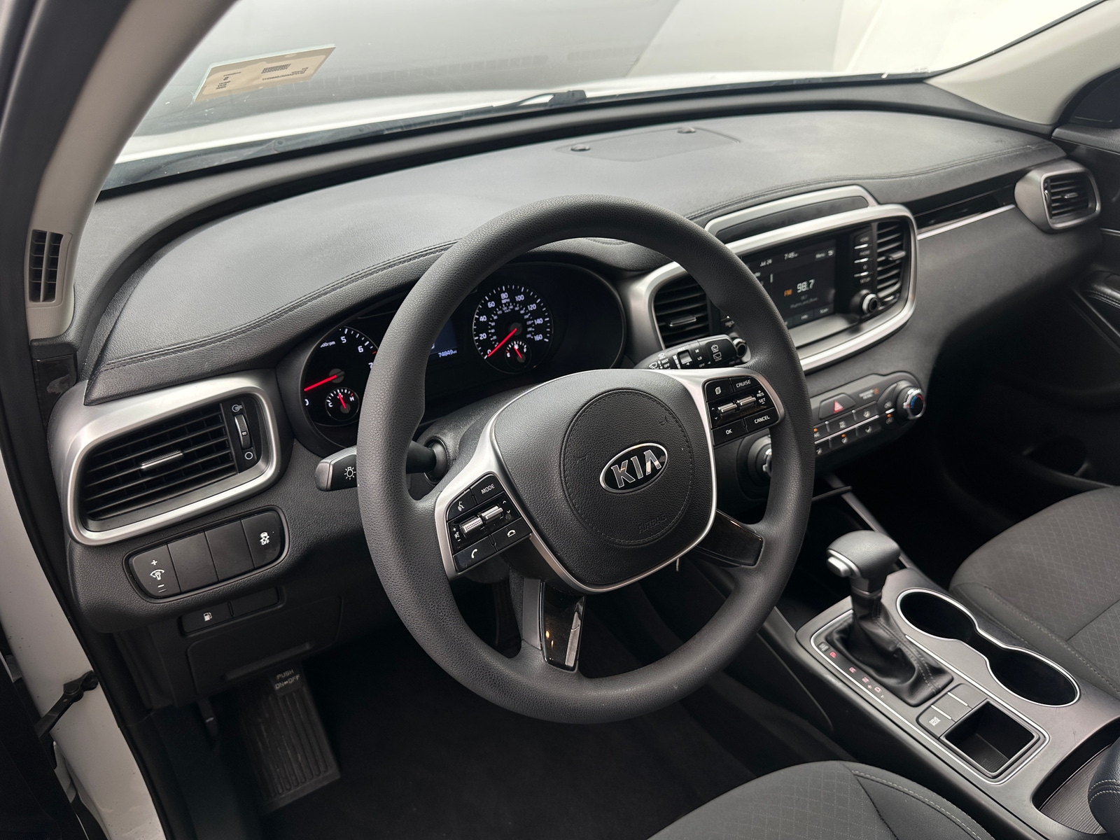 Thumbnail: 2020 Kia Sorento - 3