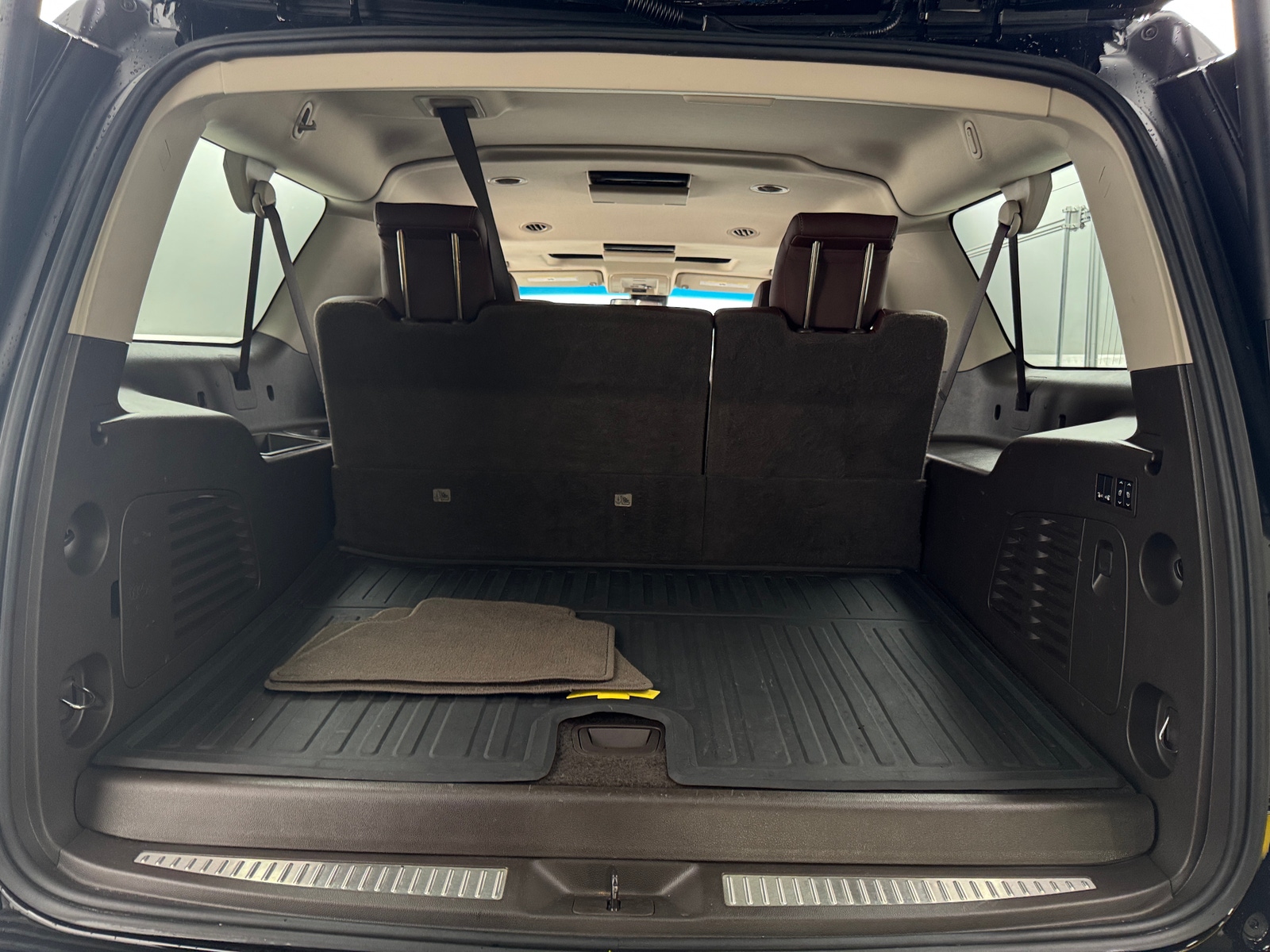 Thumbnail: 2019 Chevrolet Suburban - 6