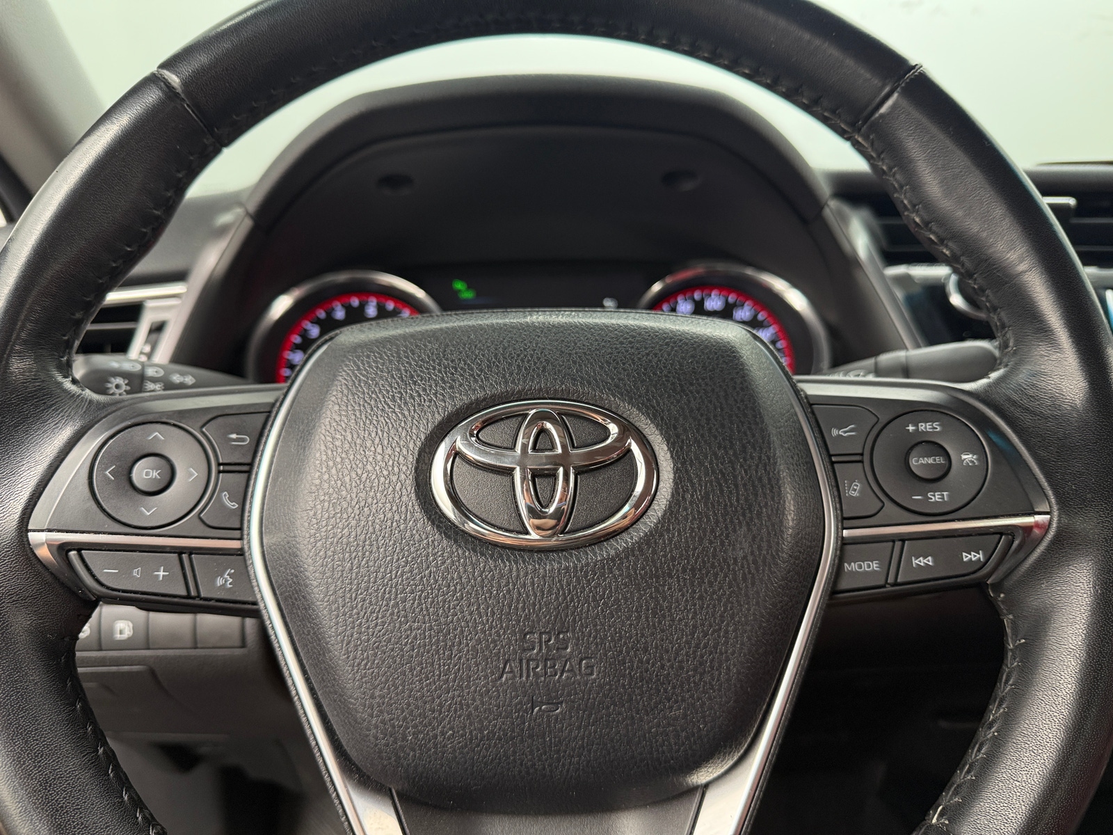 Thumbnail: 2018 Toyota Camry - 4