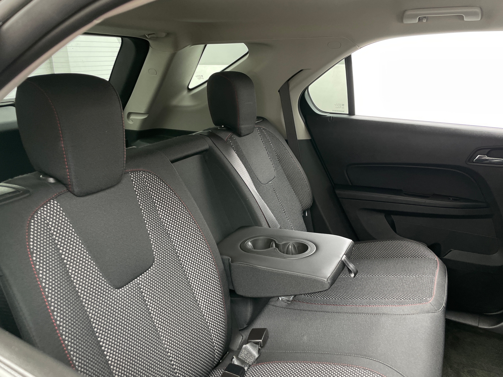 Thumbnail: 2017 Chevrolet Equinox - 6