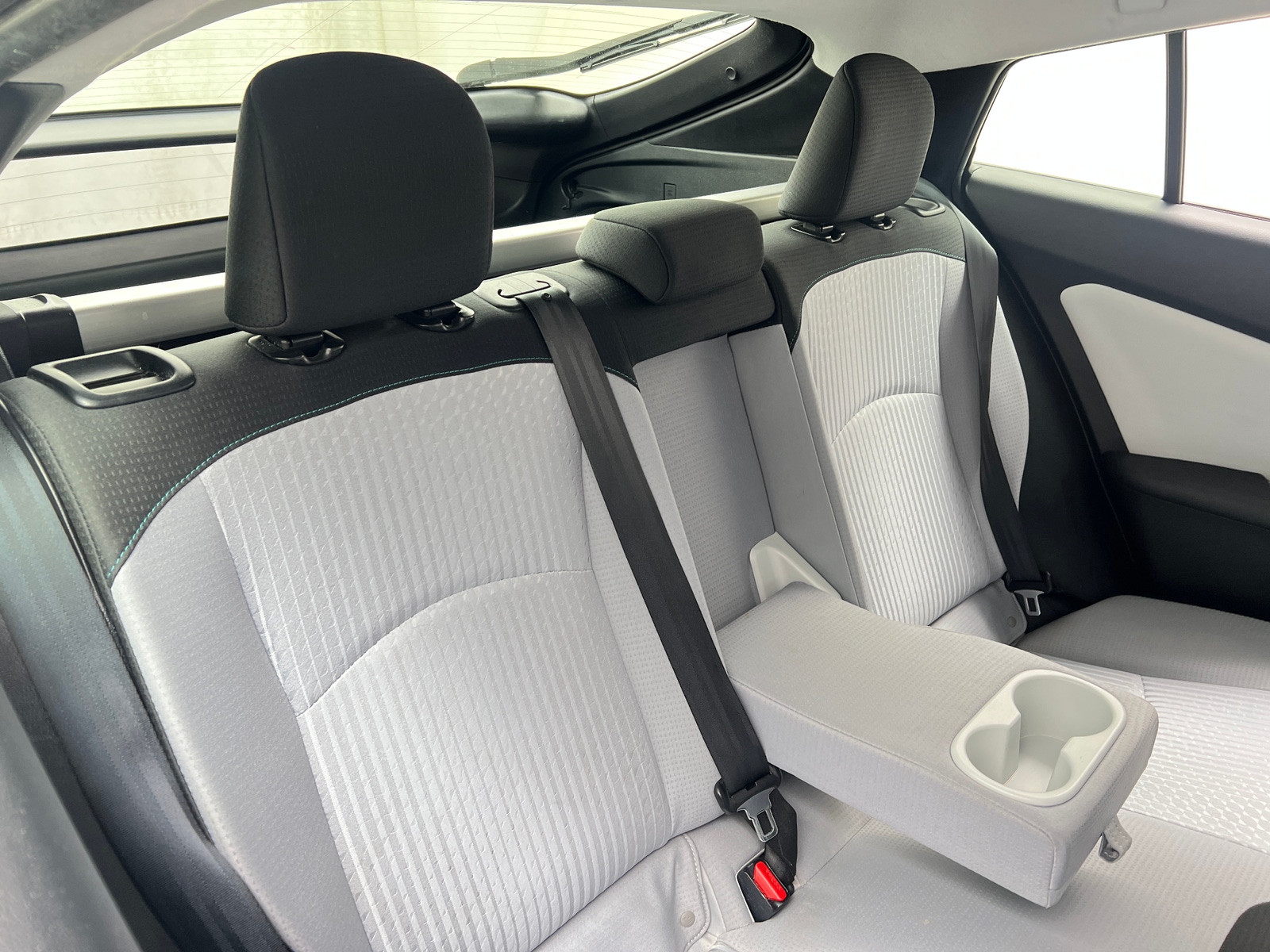 Thumbnail: 2016 Toyota Prius - 6