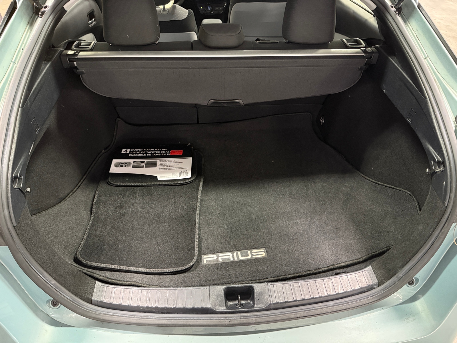 Thumbnail: 2016 Toyota Prius - 7