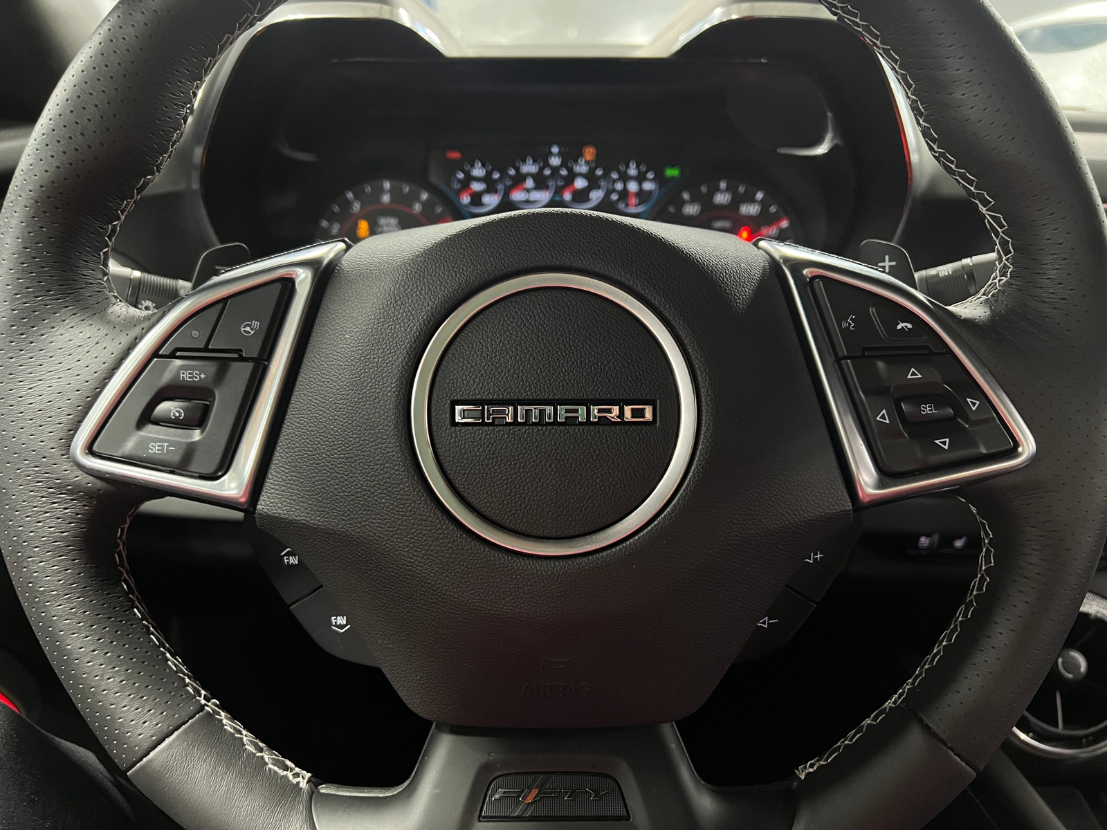 Thumbnail: 2017 Chevrolet Camaro - 4