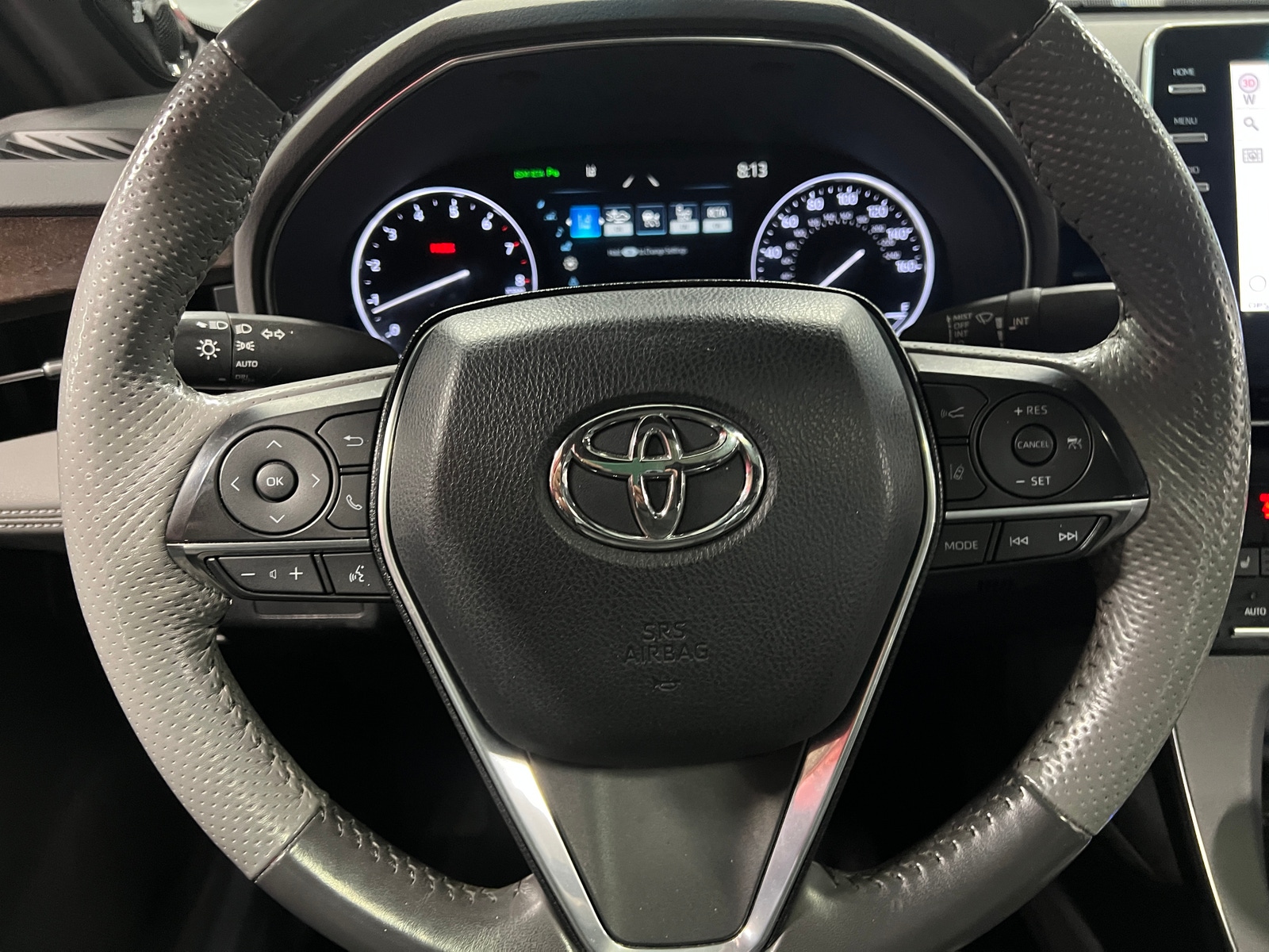 Thumbnail: 2022 Toyota Avalon - 4