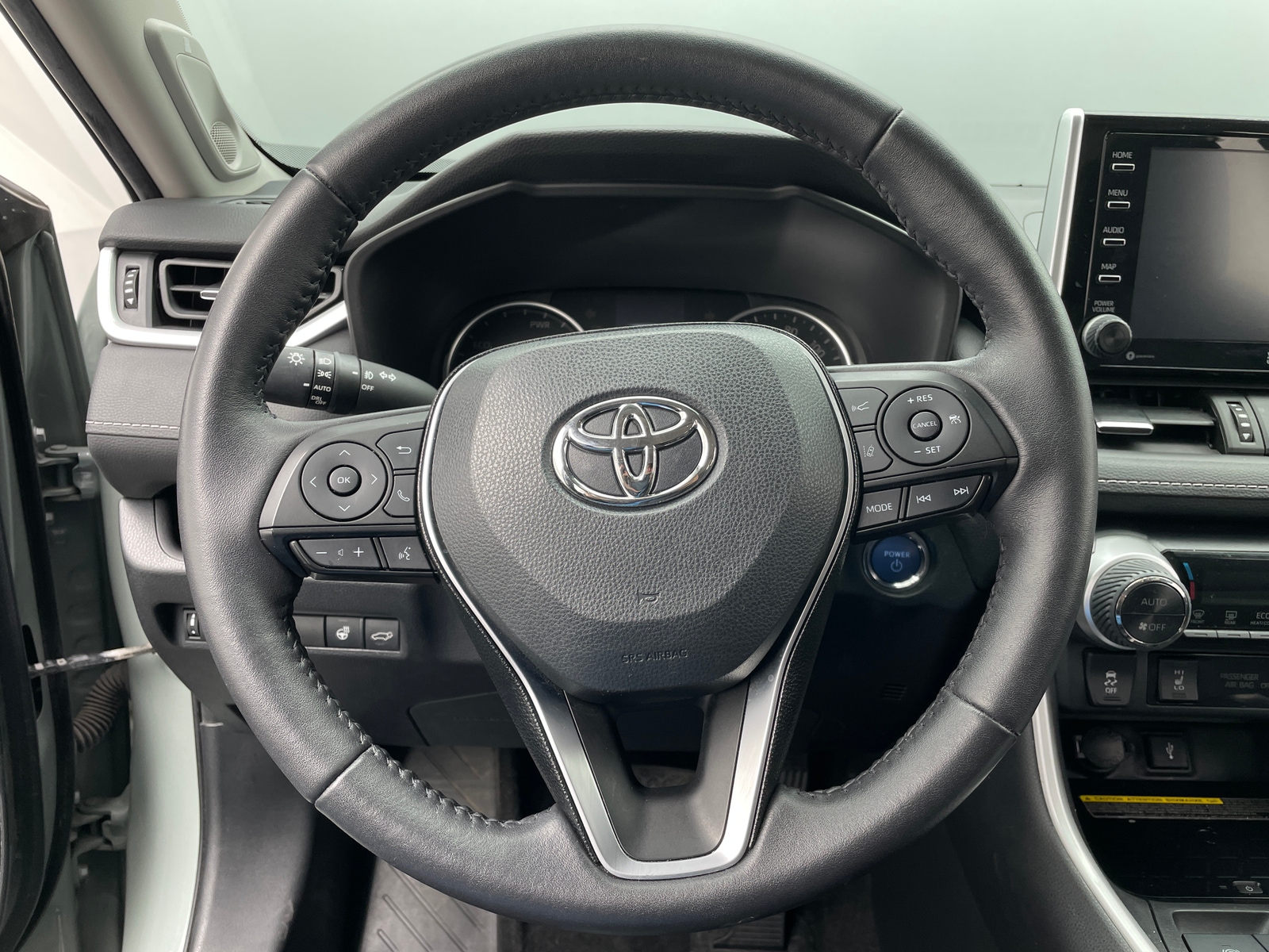 Thumbnail: 2021 Toyota RAV4 - 4