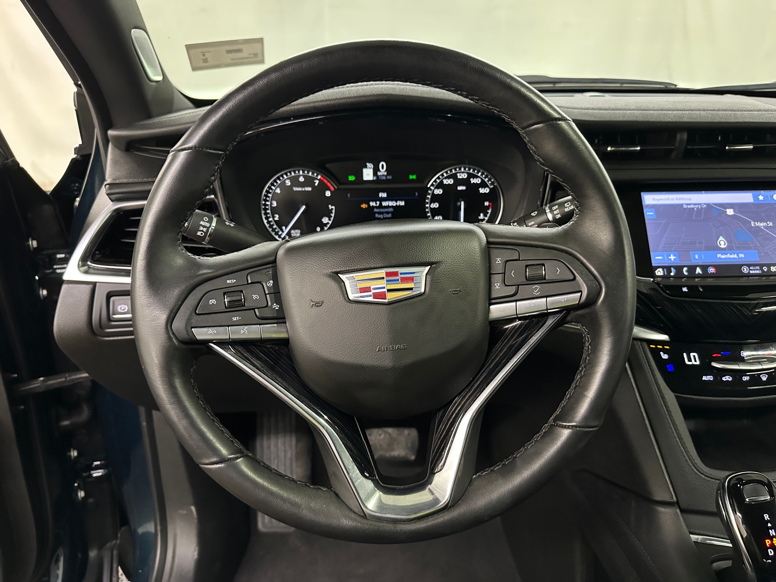 Thumbnail: 2025 Cadillac XT6 - 4