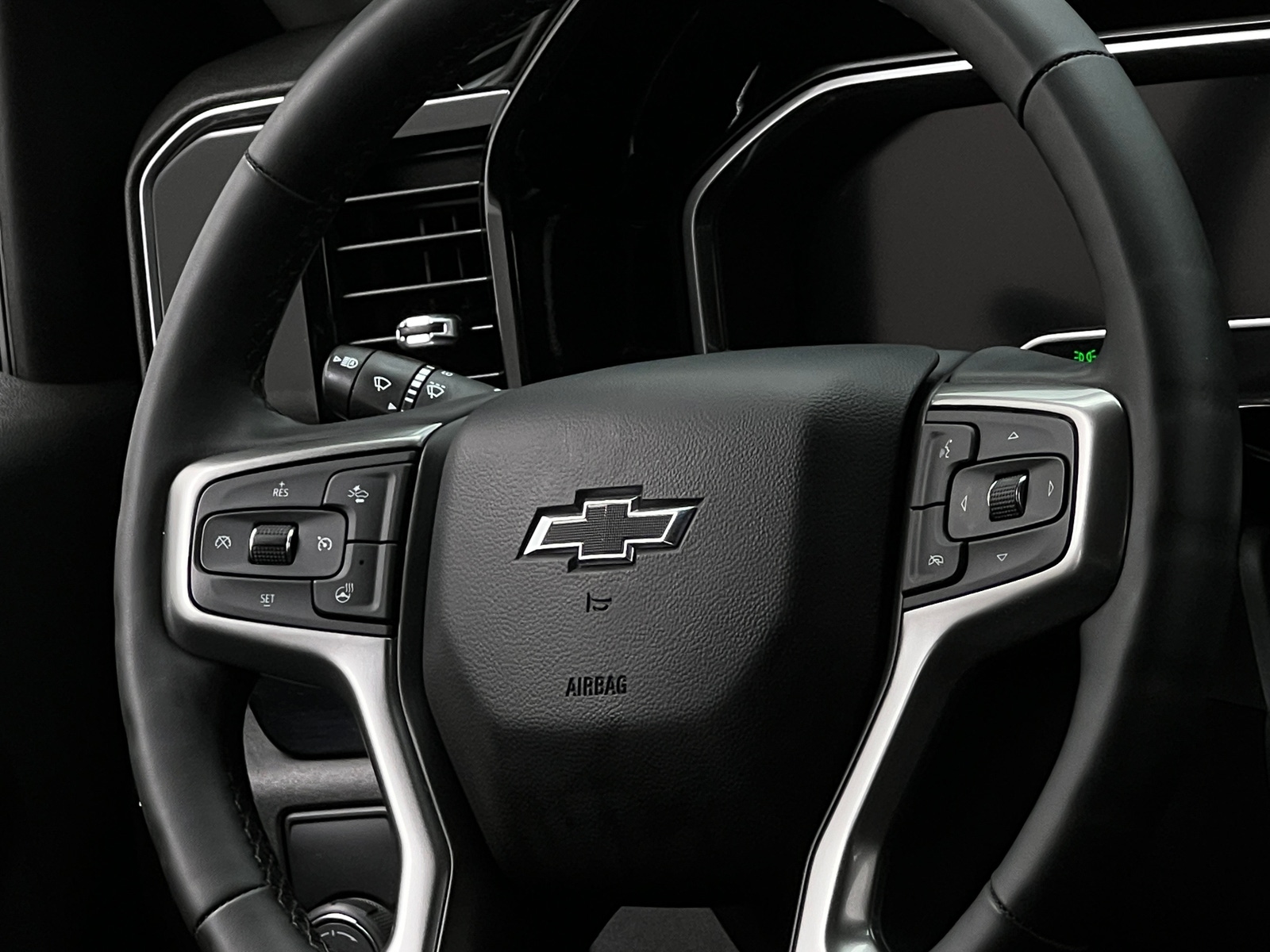 Thumbnail: 2023 Chevrolet Silverado 1500 - 5