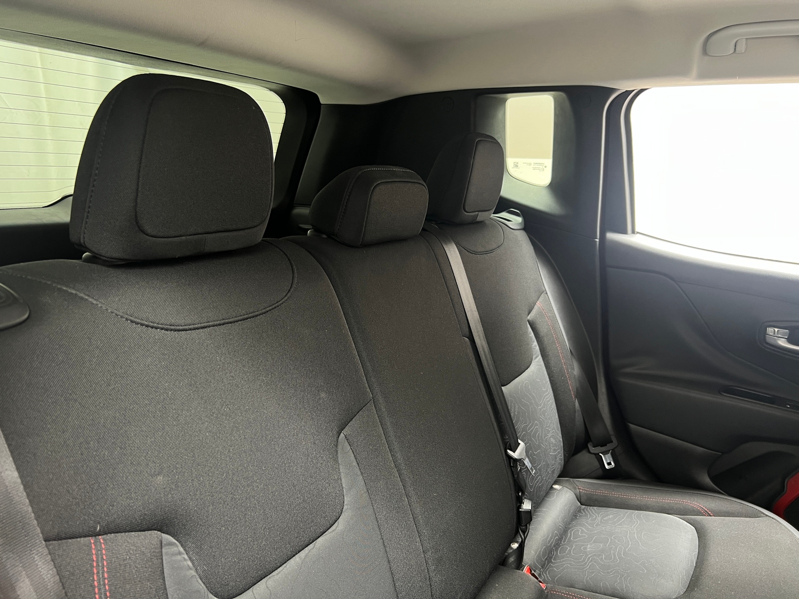 Thumbnail: 2016 Jeep Renegade - 6