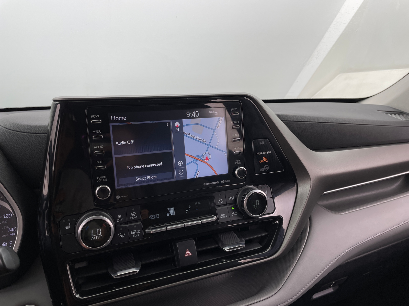 Thumbnail: 2022 Toyota Highlander - 3