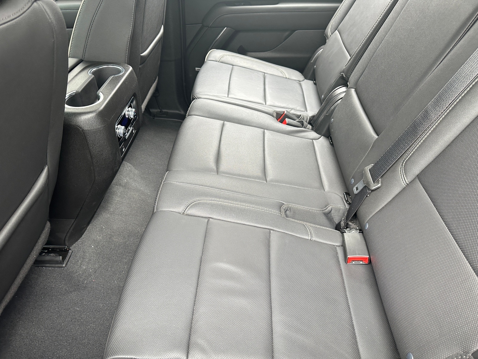 Thumbnail: 2024 GMC Yukon XL - 5